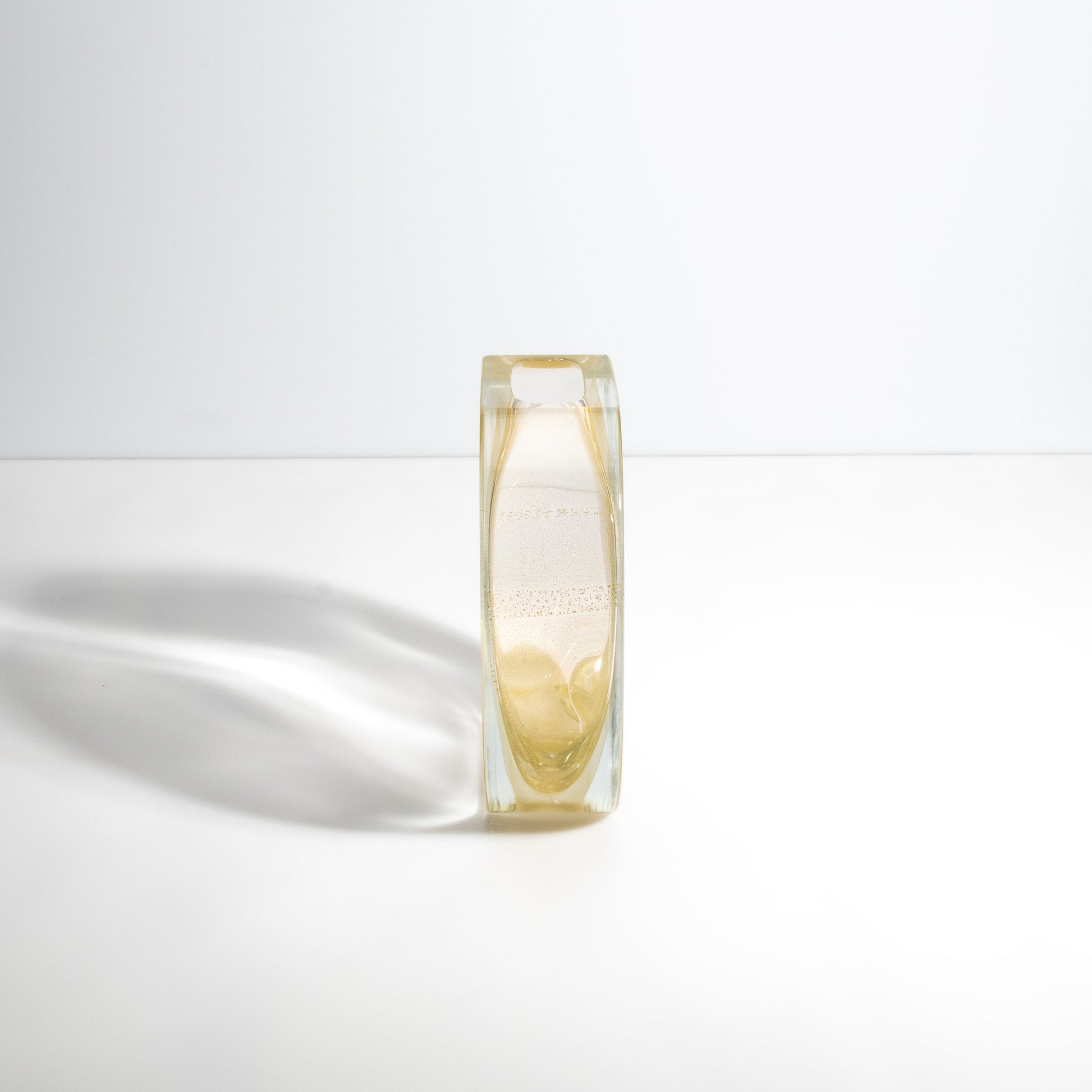 Murano Olivia Vase in Crystal with 24 Karat Gold Flecks