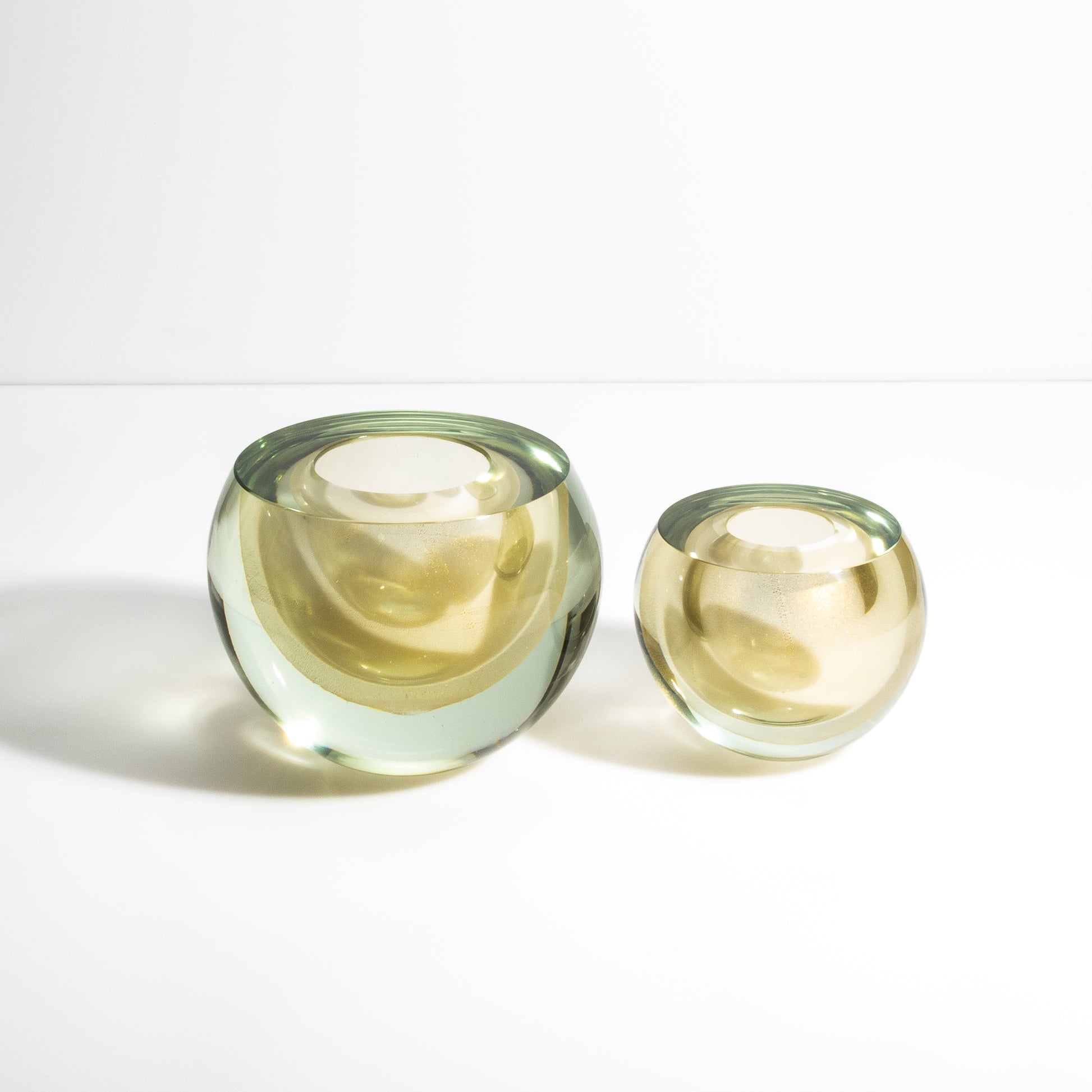 Murano Vase Sphere in Gold