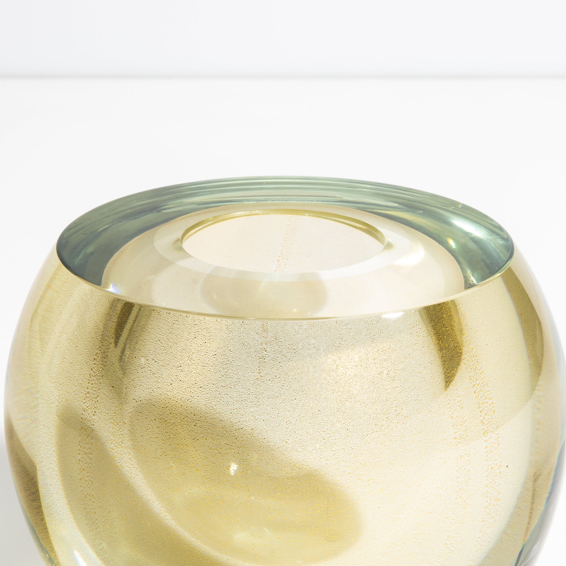 Murano Vase Sphere in Gold
