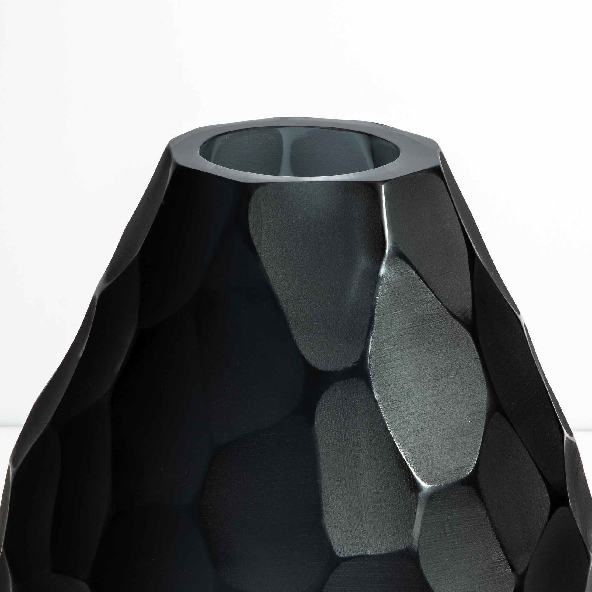 Murano Batutto Vase in Deep Grey