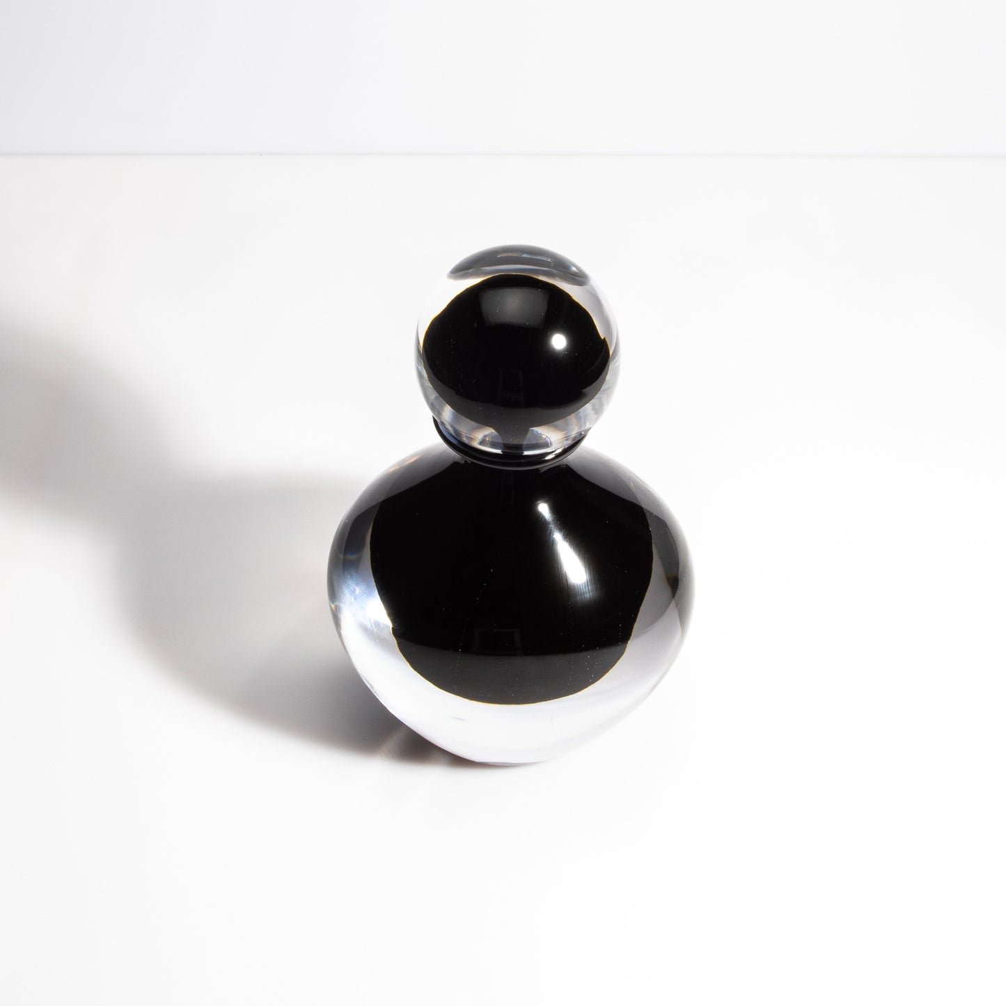 Murano Bottle Onyx Black M
