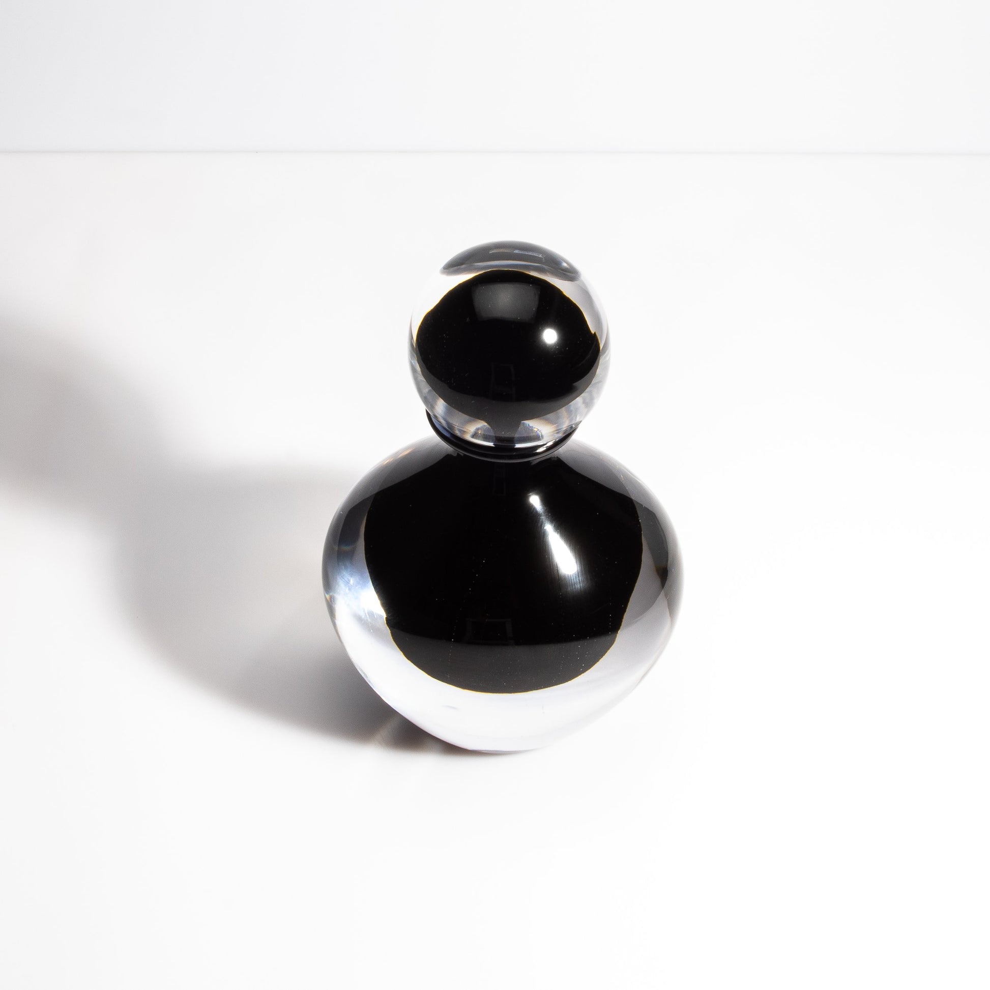 Murano Bottle Onyx Black M