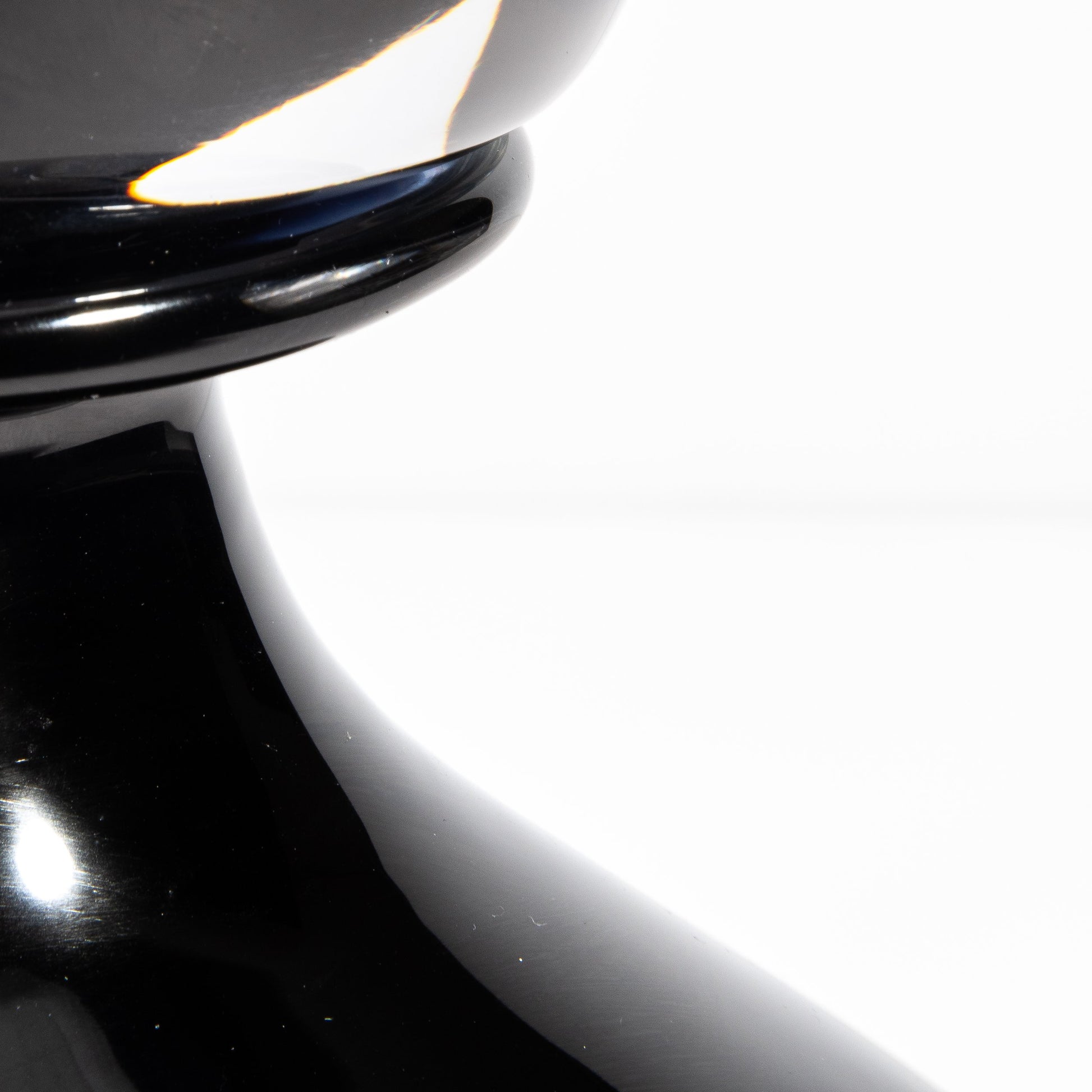 Murano Bottle Onyx Black M