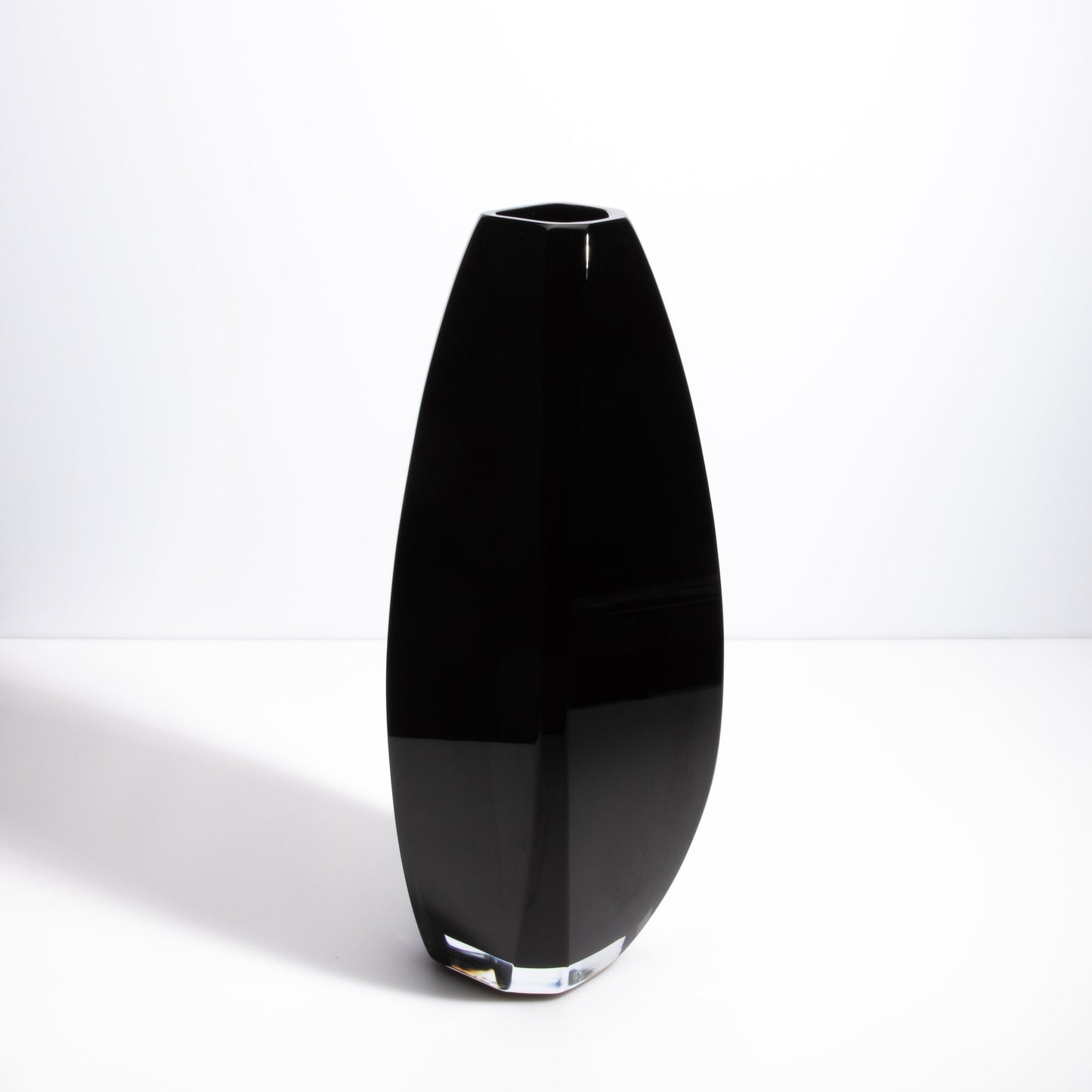 Murano Vela Vase Tall in Onyx Black