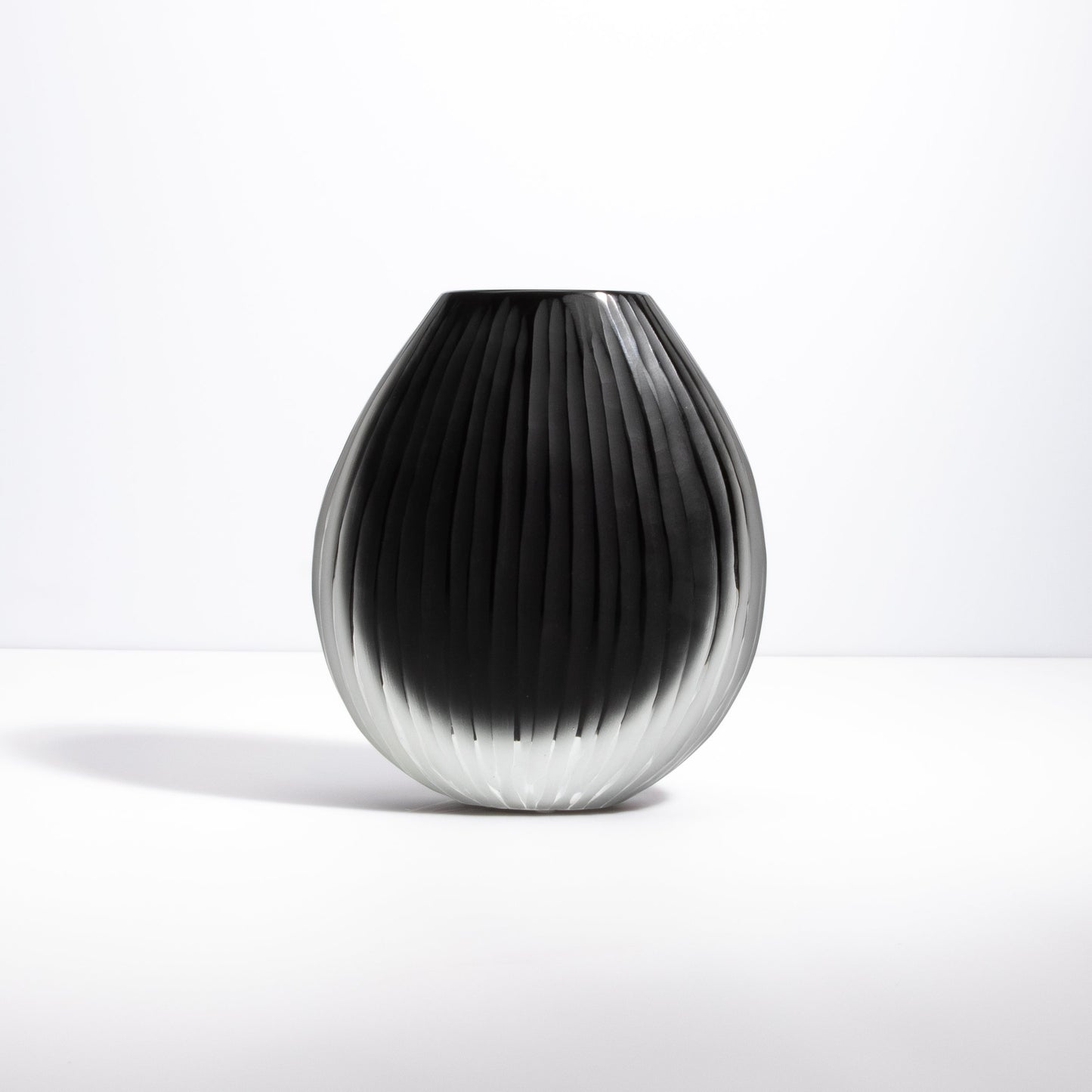 Murano Supreme Vase in Black