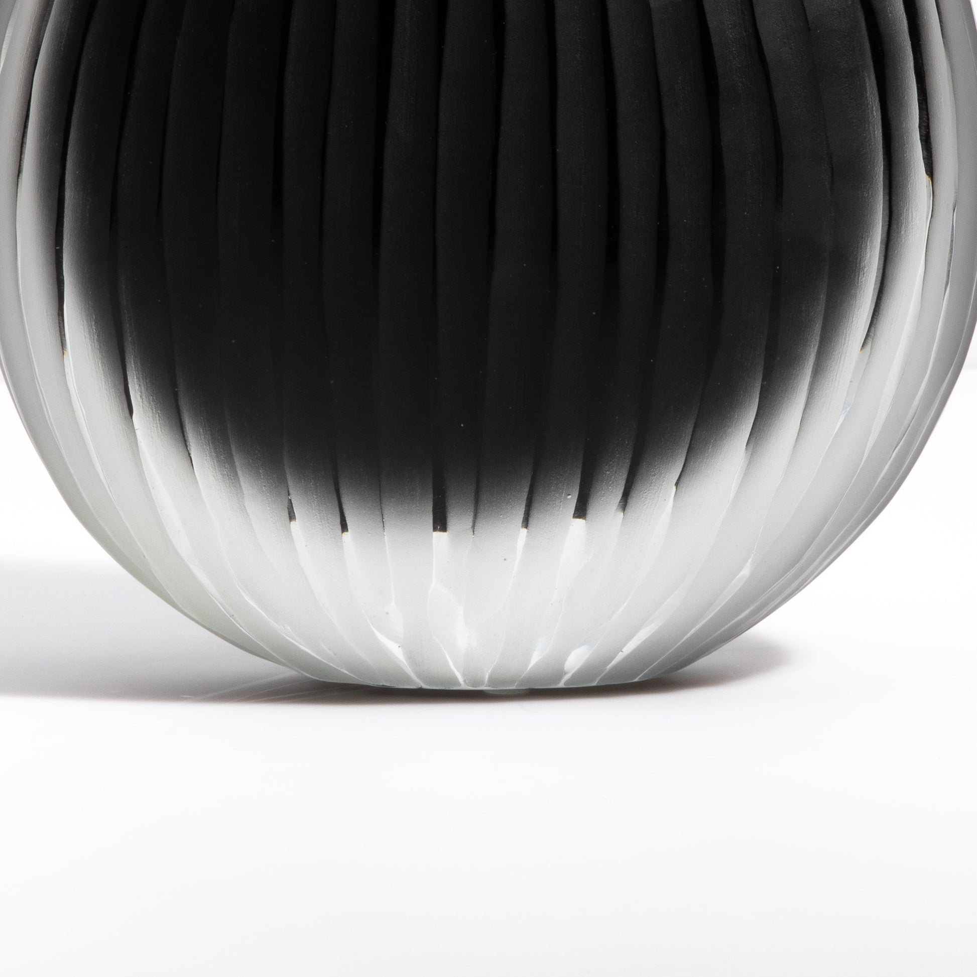 Murano Supreme Vase in Black