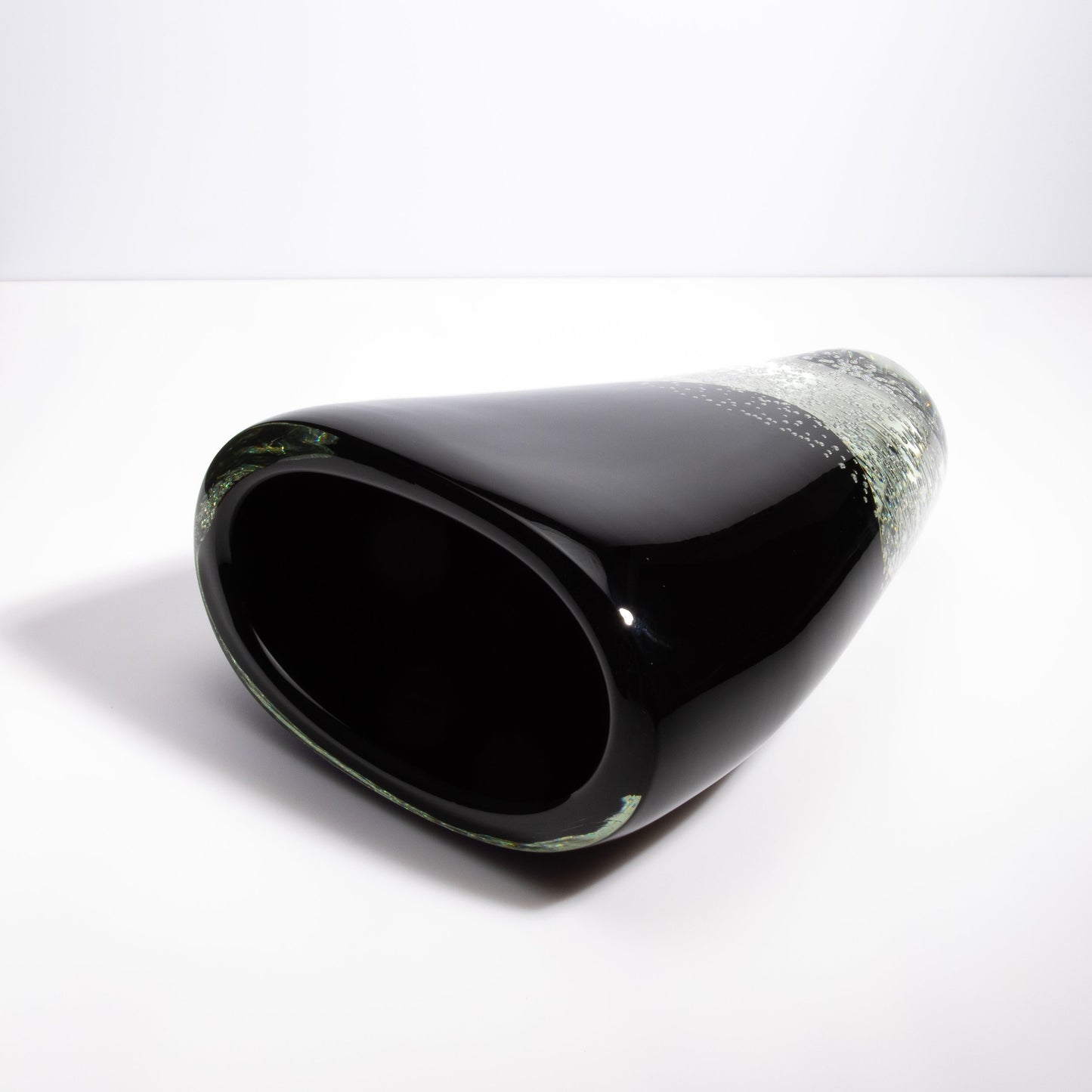Murano Massiccio Vase with Bubbles in Black Onyx and Clear