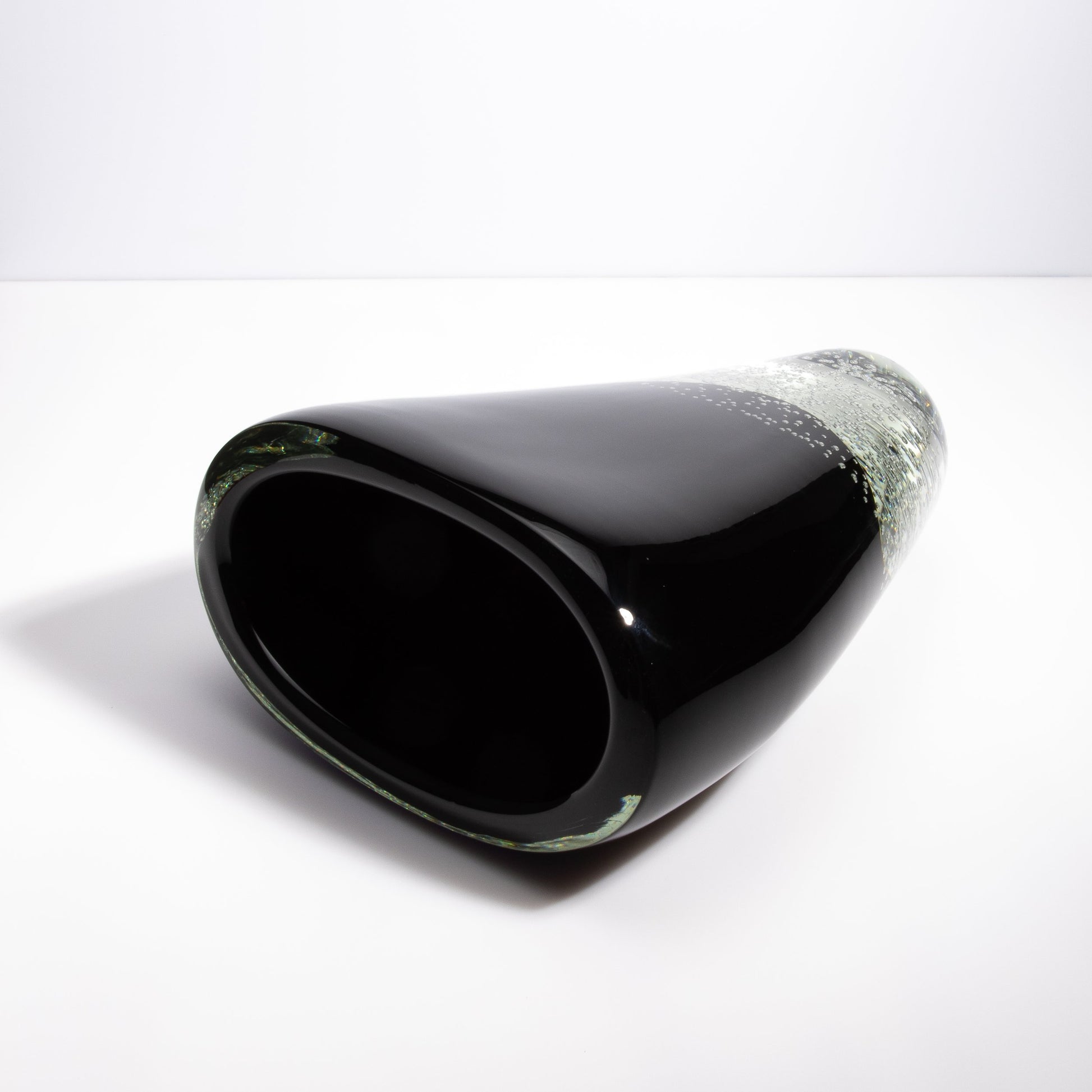 Murano Massiccio Vase with Bubbles in Black Onyx and Clear