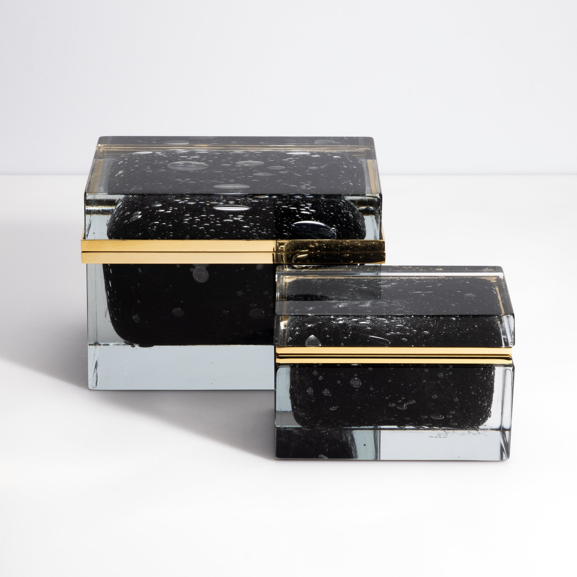 Murano Box with Bubbles and Brass Fittings in Onyx Black