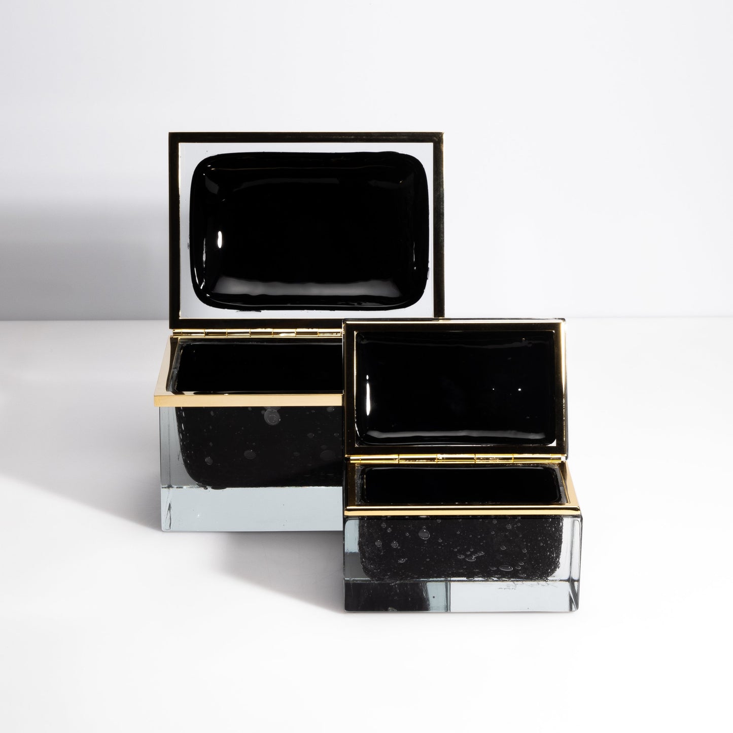 Murano Box with Bubbles and Brass Fittings in Onyx Black