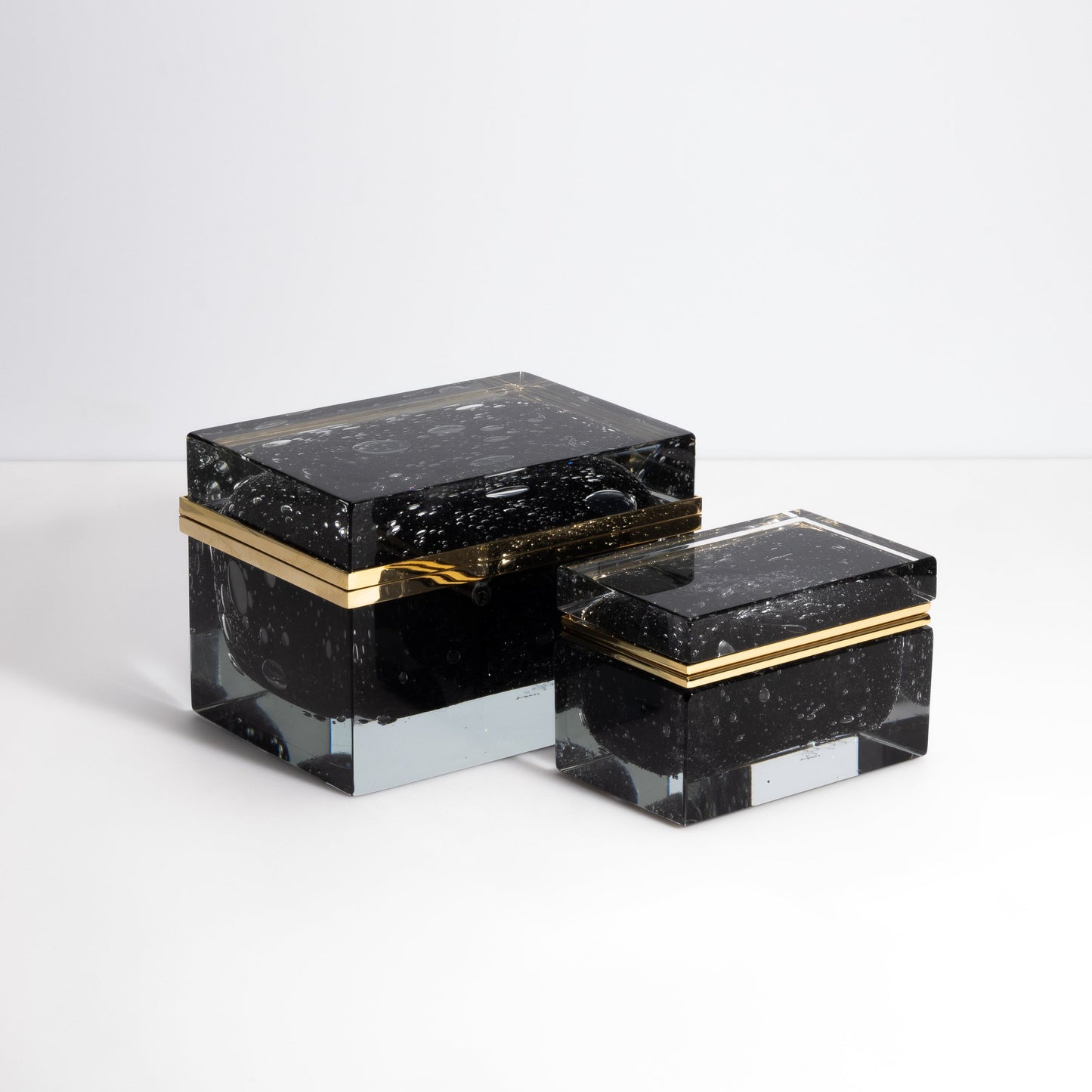 Murano Box with Bubbles and Brass Fittings in Onyx Black