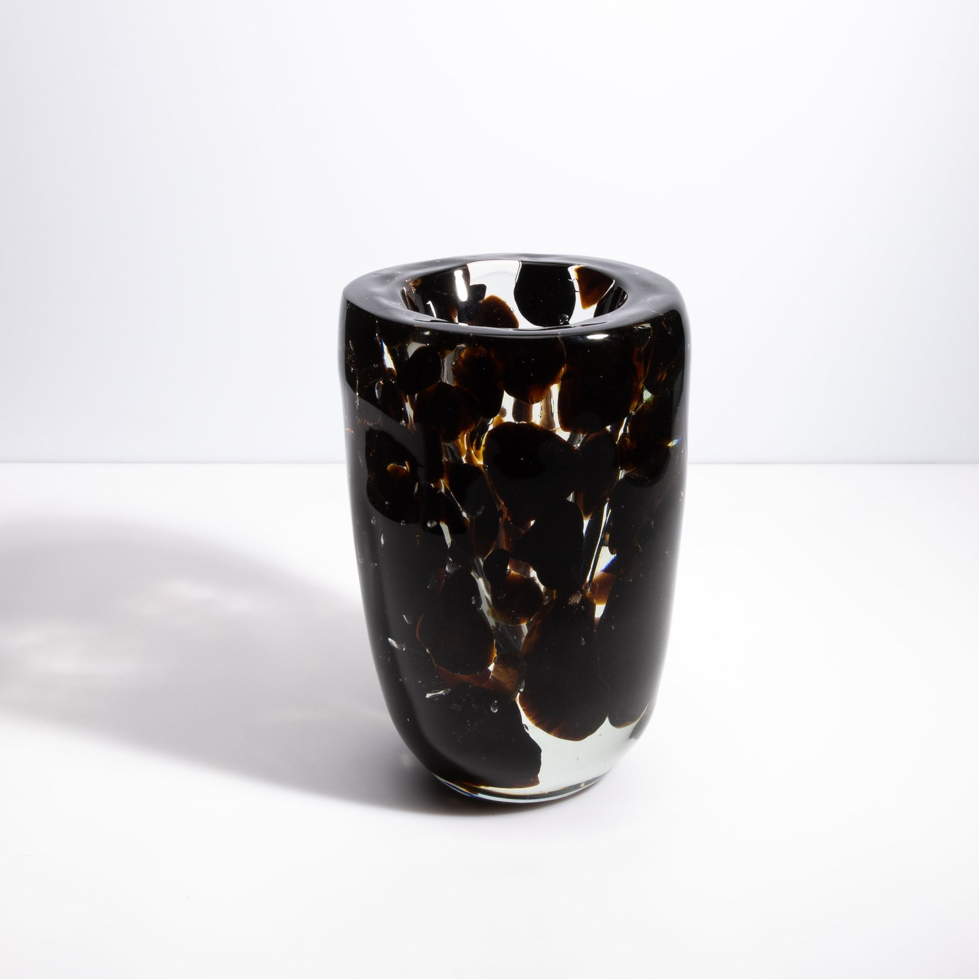 Murano Pollol Vase in Onyx Black and Dark Amber