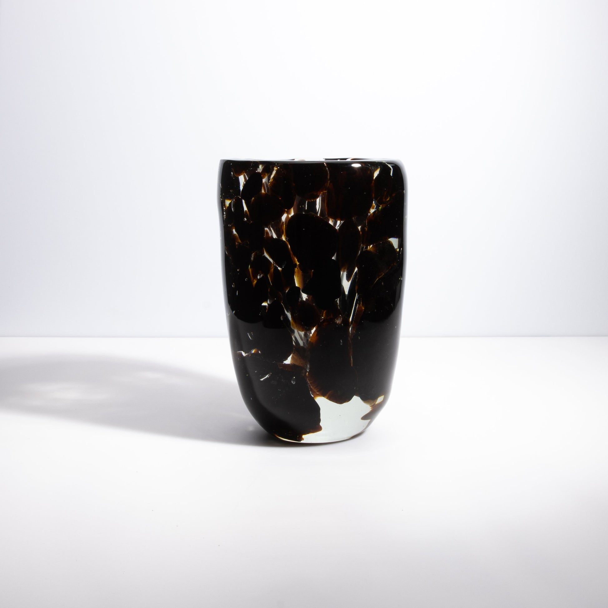 Murano Pollol Vase in Onyx Black and Dark Amber