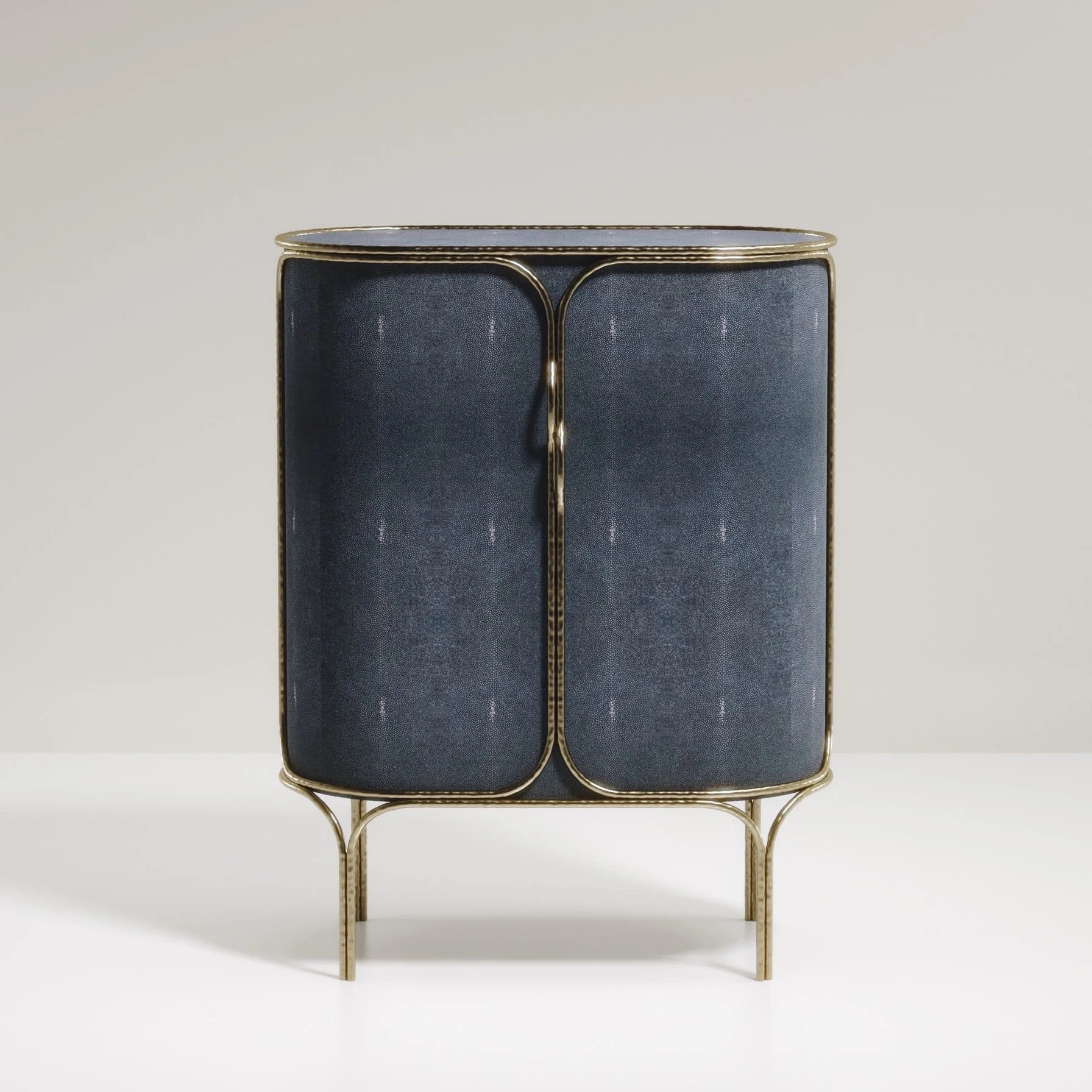 {{ product_title }} by {{ vendor }} – luxury {{ product_type }} at MOGUL