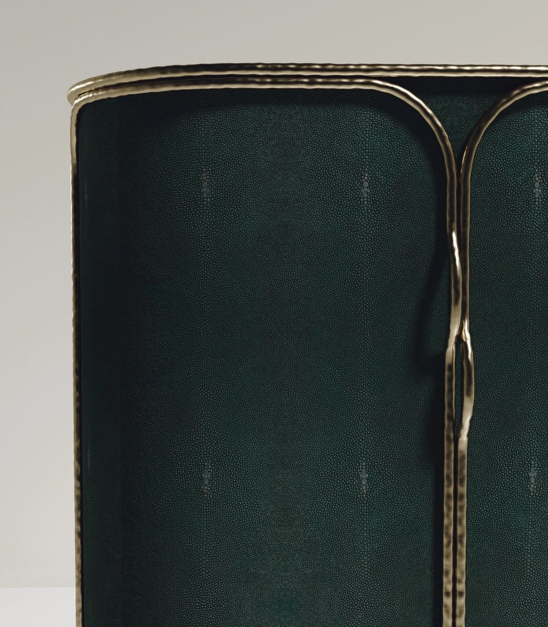 {{ product_title }} by {{ vendor }} – luxury {{ product_type }} at MOGUL