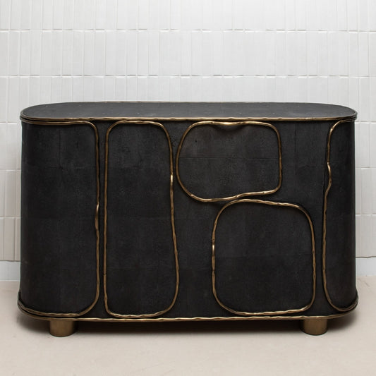 {{ product_title }} by {{ vendor }} – luxury {{ product_type }} at MOGUL