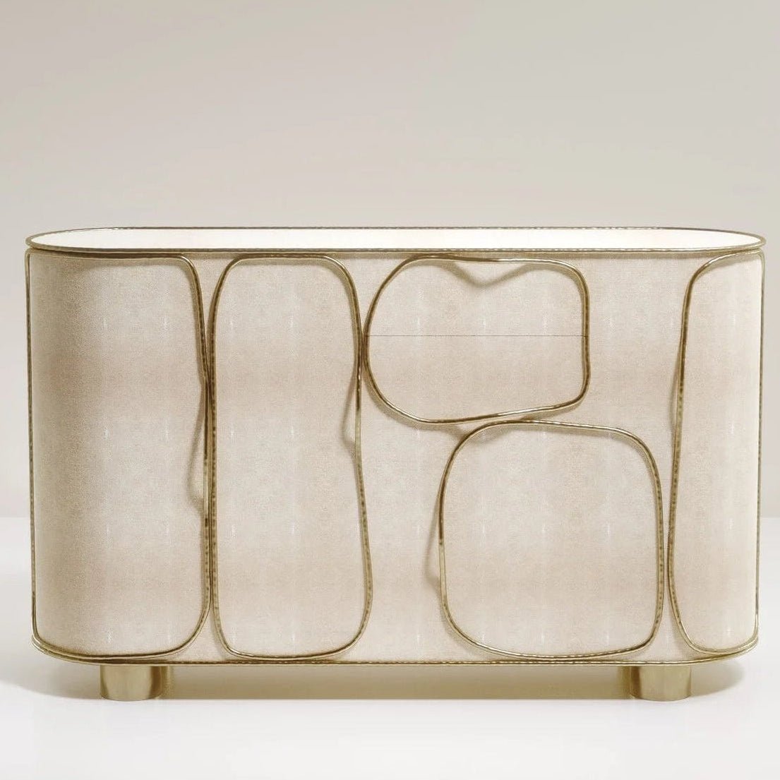 {{ product_title }} by {{ vendor }} – luxury {{ product_type }} at MOGUL