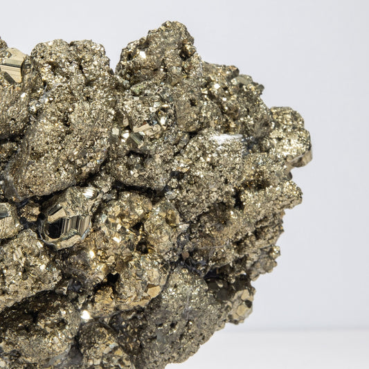 {{ product_title }} by {{ vendor }} – luxury {{ product_type }} at MOGUL