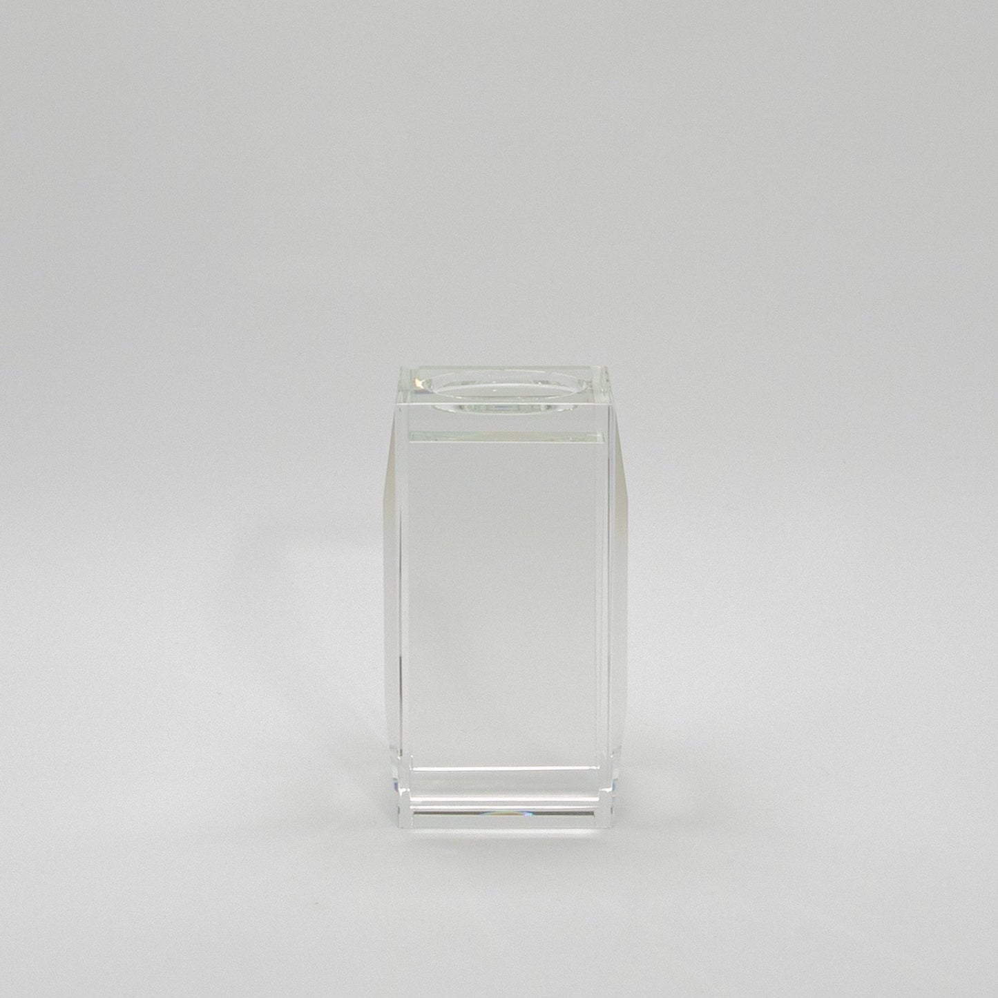 {{ product_title }} by {{ vendor }} – luxury {{ product_type }} at MOGUL