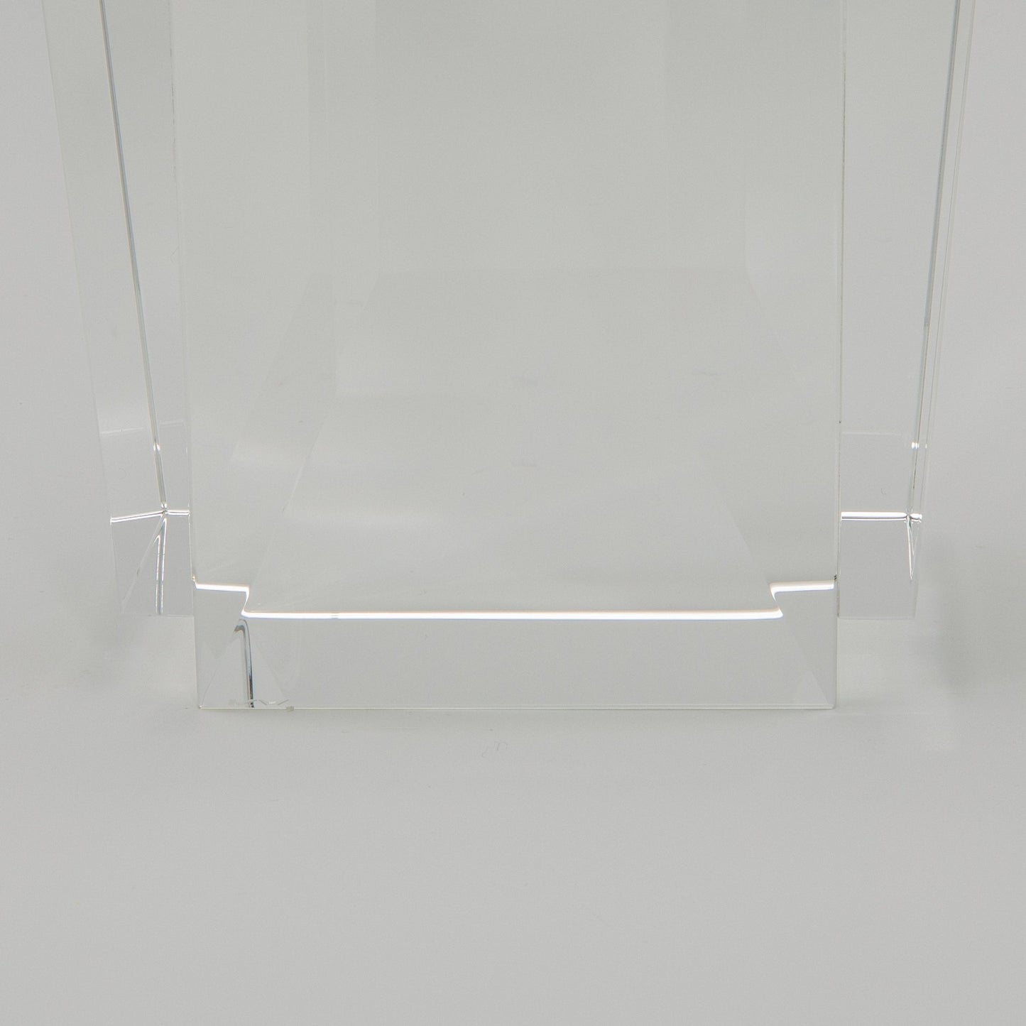 {{ product_title }} by {{ vendor }} – luxury {{ product_type }} at MOGUL