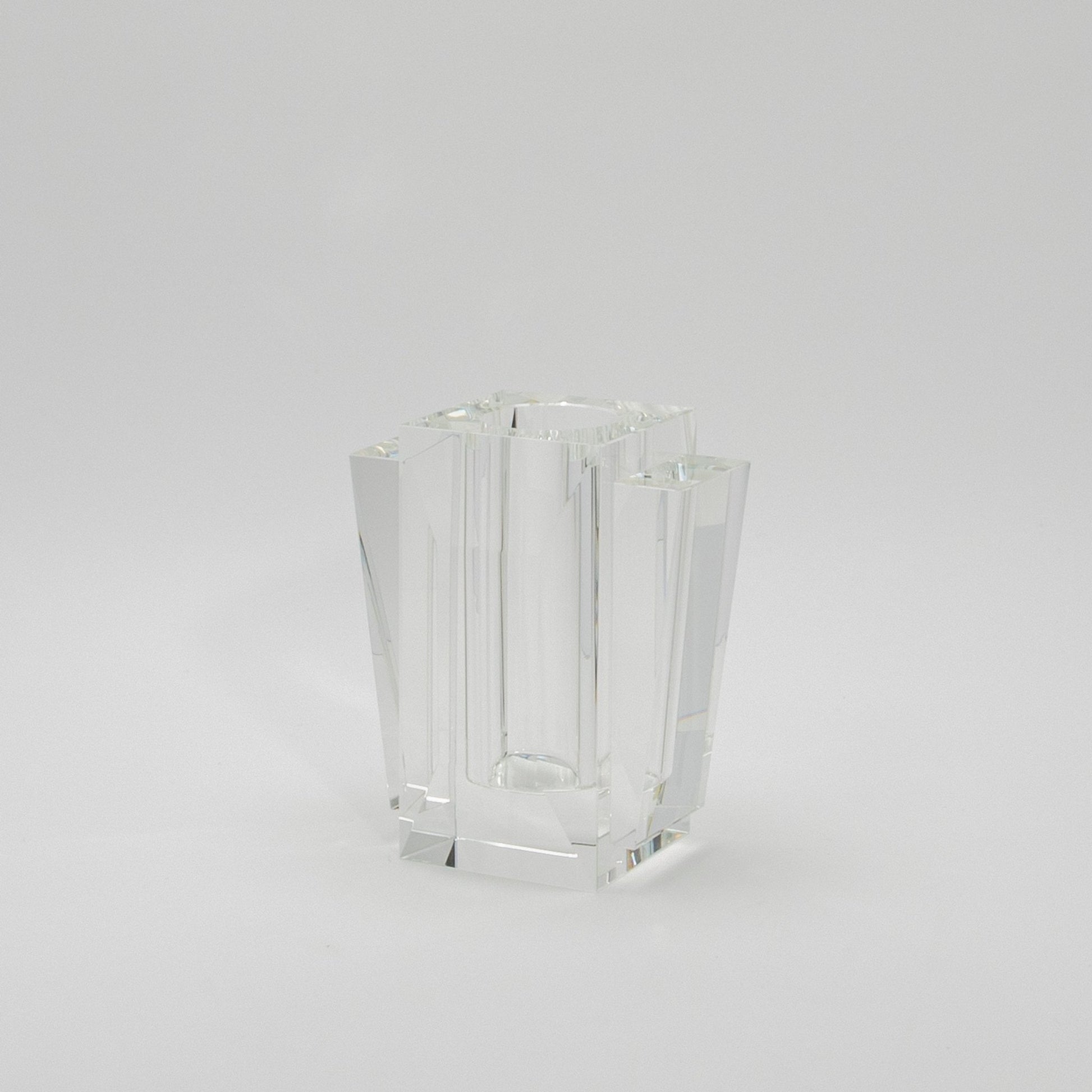 {{ product_title }} by {{ vendor }} – luxury {{ product_type }} at MOGUL