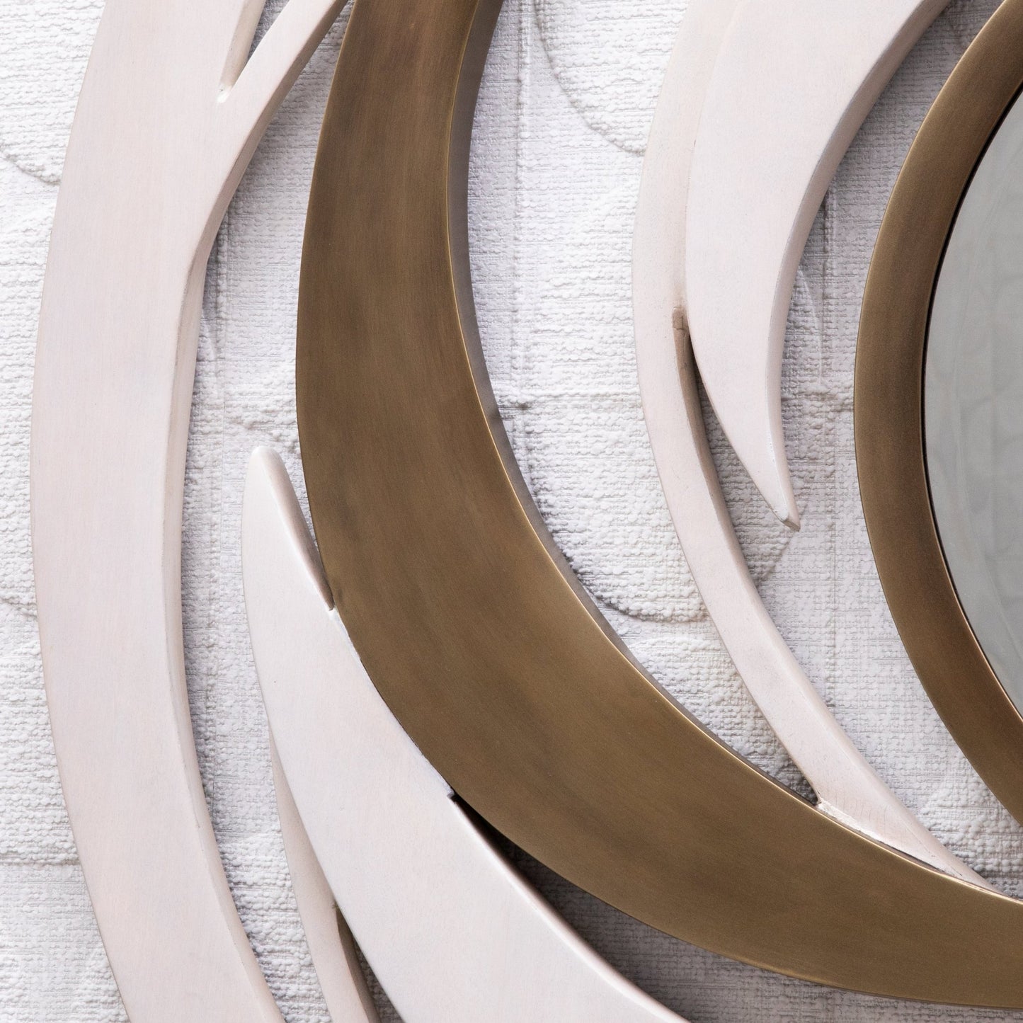 {{ product_title }} by {{ vendor }} – luxury {{ product_type }} at MOGUL