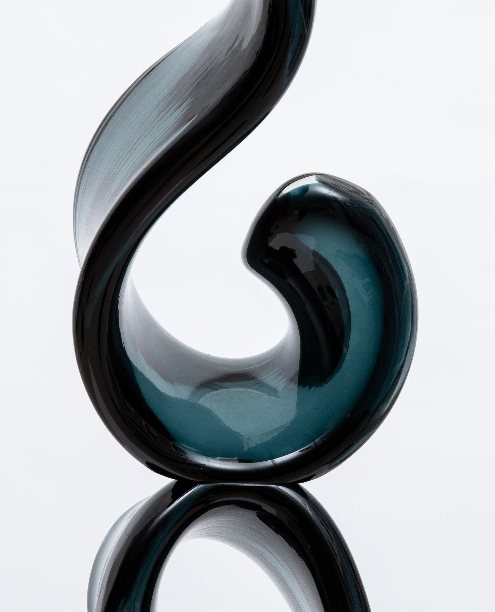 {{ product_title }} by {{ vendor }} – luxury {{ product_type }} at MOGUL