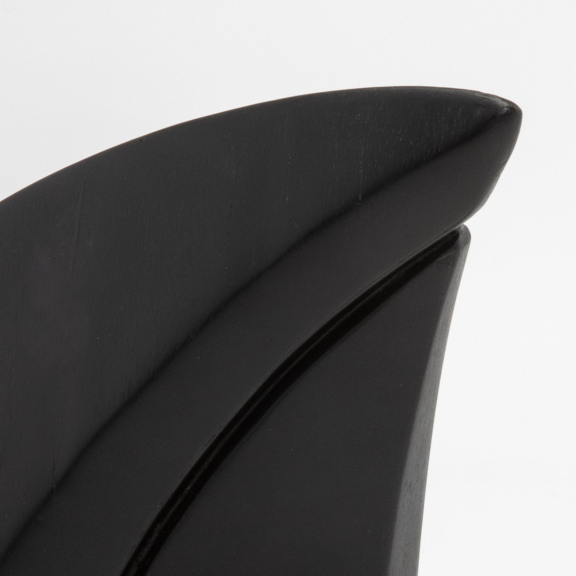 {{ product_title }} by {{ vendor }} – luxury {{ product_type }} at MOGUL