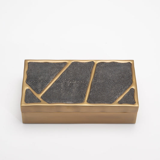 {{ product_title }} by {{ vendor }} – luxury {{ product_type }} at MOGUL