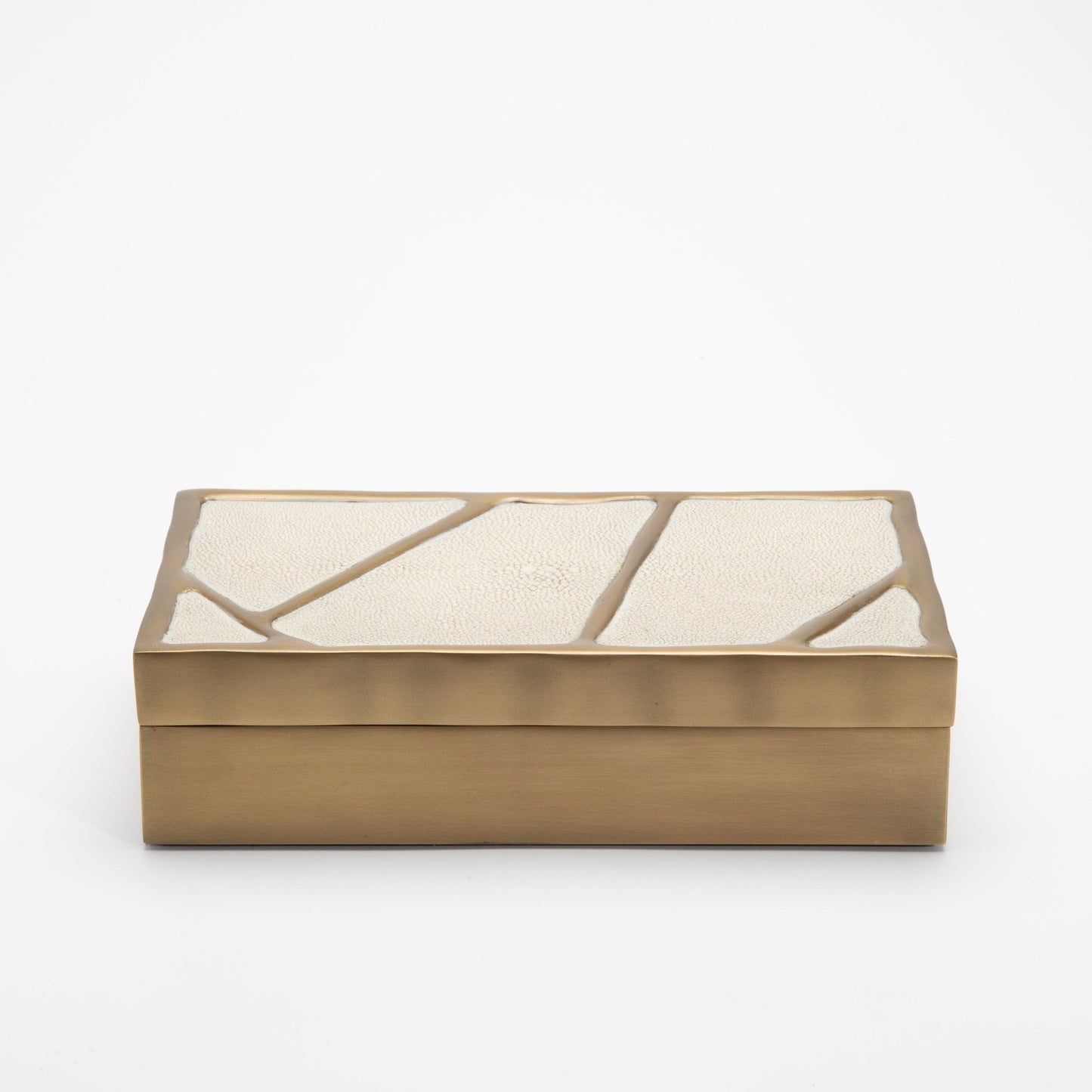 {{ product_title }} by {{ vendor }} – luxury {{ product_type }} at MOGUL