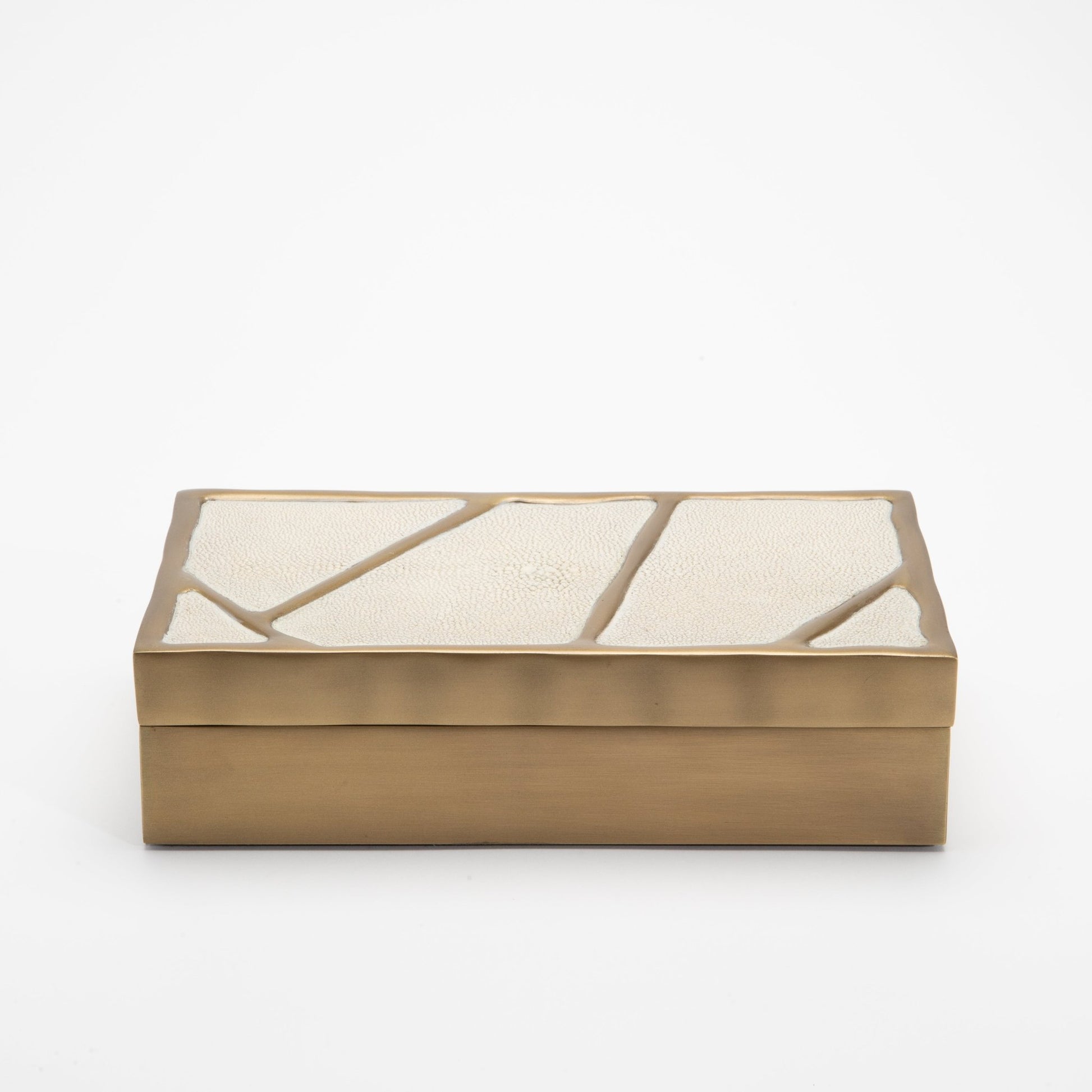 {{ product_title }} by {{ vendor }} – luxury {{ product_type }} at MOGUL