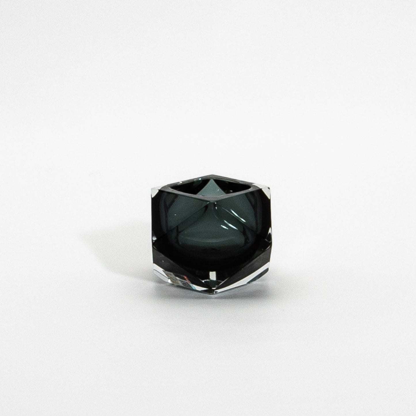 {{ product_title }} by {{ vendor }} – luxury {{ product_type }} at MOGUL