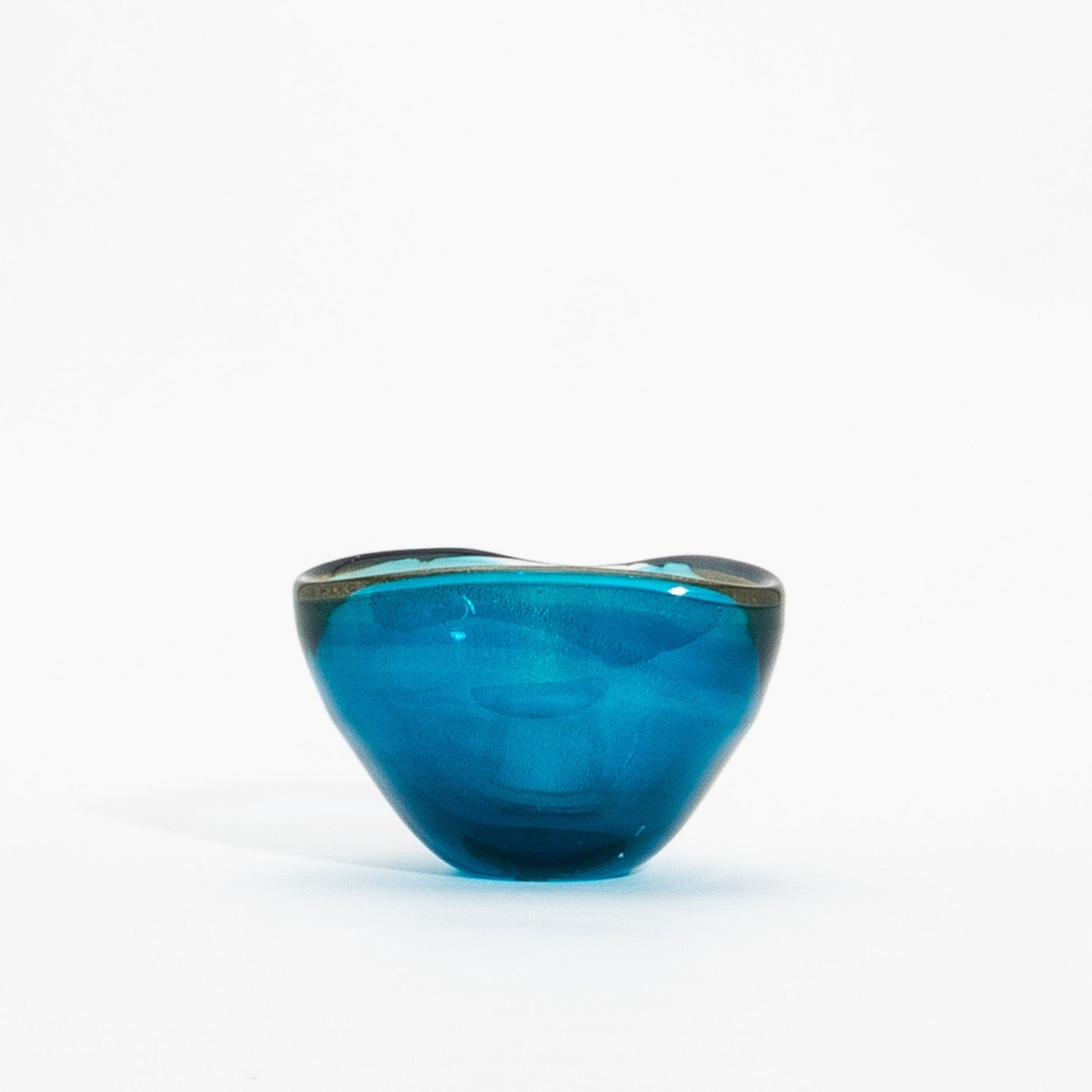 {{ product_title }} by {{ vendor }} – luxury {{ product_type }} at MOGUL