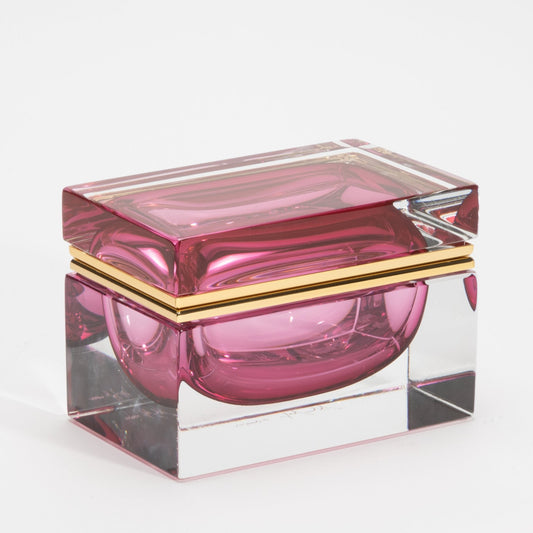 {{ product_title }} by {{ vendor }} – luxury {{ product_type }} at MOGUL