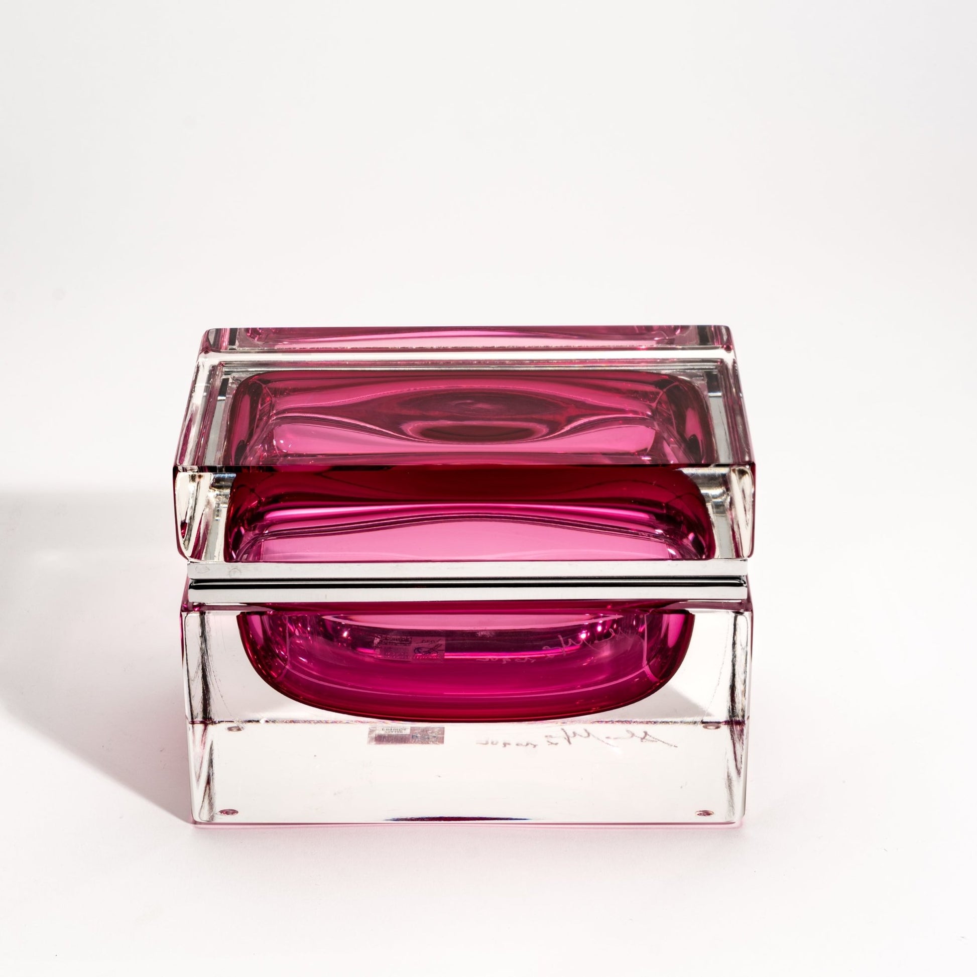 {{ product_title }} by {{ vendor }} – luxury {{ product_type }} at MOGUL