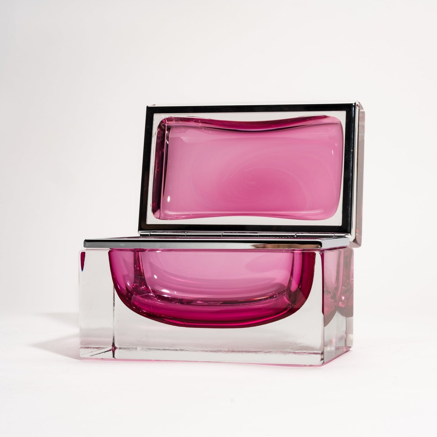 {{ product_title }} by {{ vendor }} – luxury {{ product_type }} at MOGUL