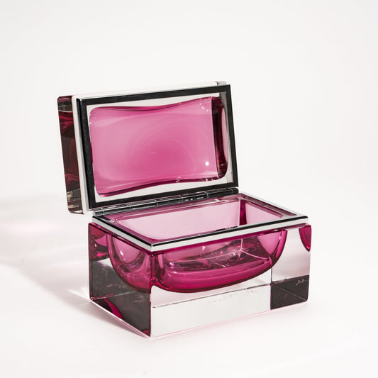 {{ product_title }} by {{ vendor }} – luxury {{ product_type }} at MOGUL