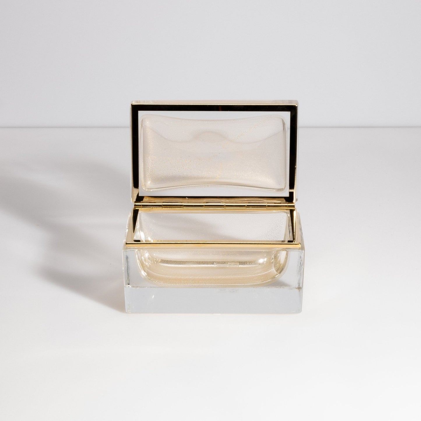 {{ product_title }} by {{ vendor }} – luxury {{ product_type }} at MOGUL