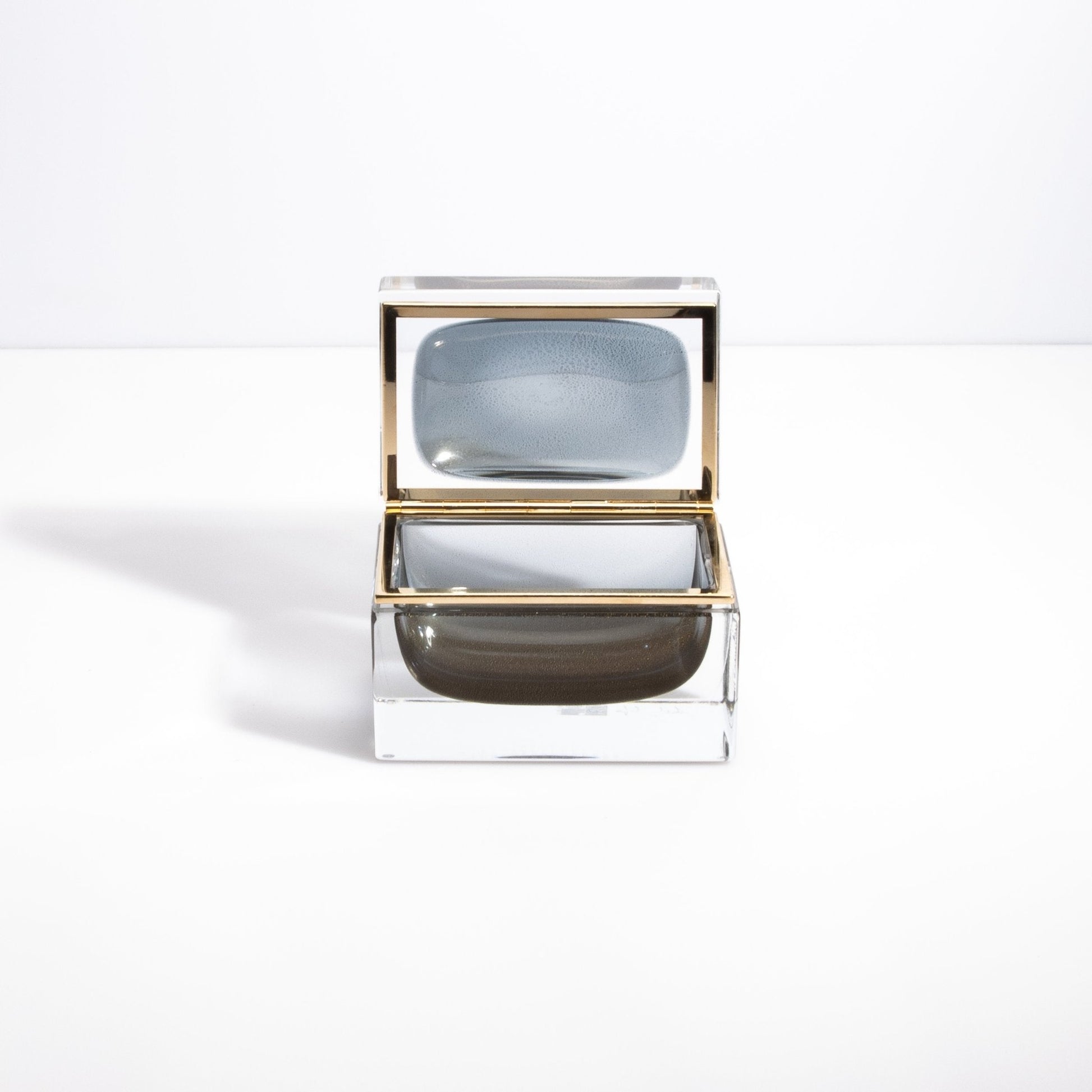 {{ product_title }} by {{ vendor }} – luxury {{ product_type }} at MOGUL