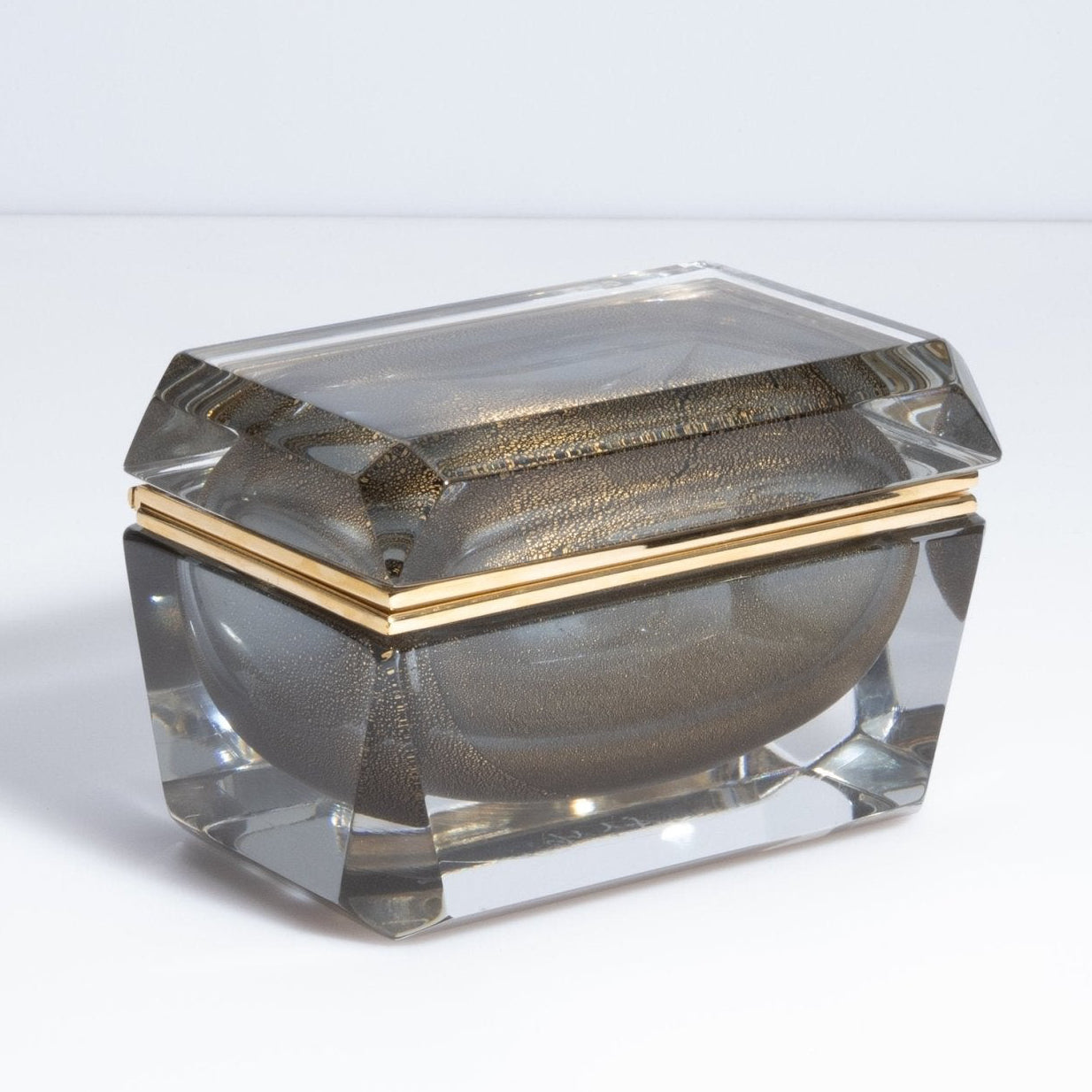 {{ product_title }} by {{ vendor }} – luxury {{ product_type }} at MOGUL