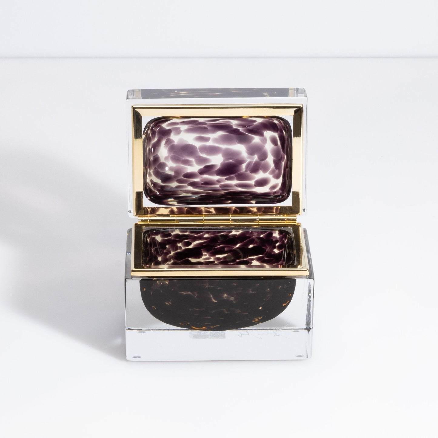 {{ product_title }} by {{ vendor }} – luxury {{ product_type }} at MOGUL