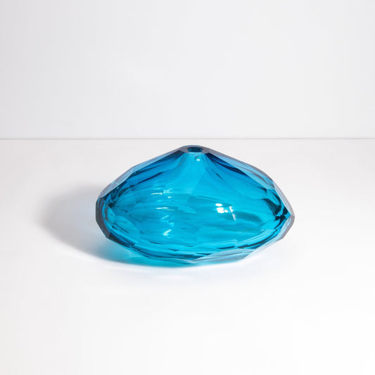 {{ product_title }} by {{ vendor }} – luxury {{ product_type }} at MOGUL