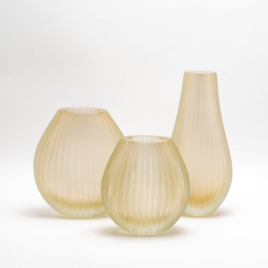Murano Supreme Vase in Clear with 24-karat Gold Flecks