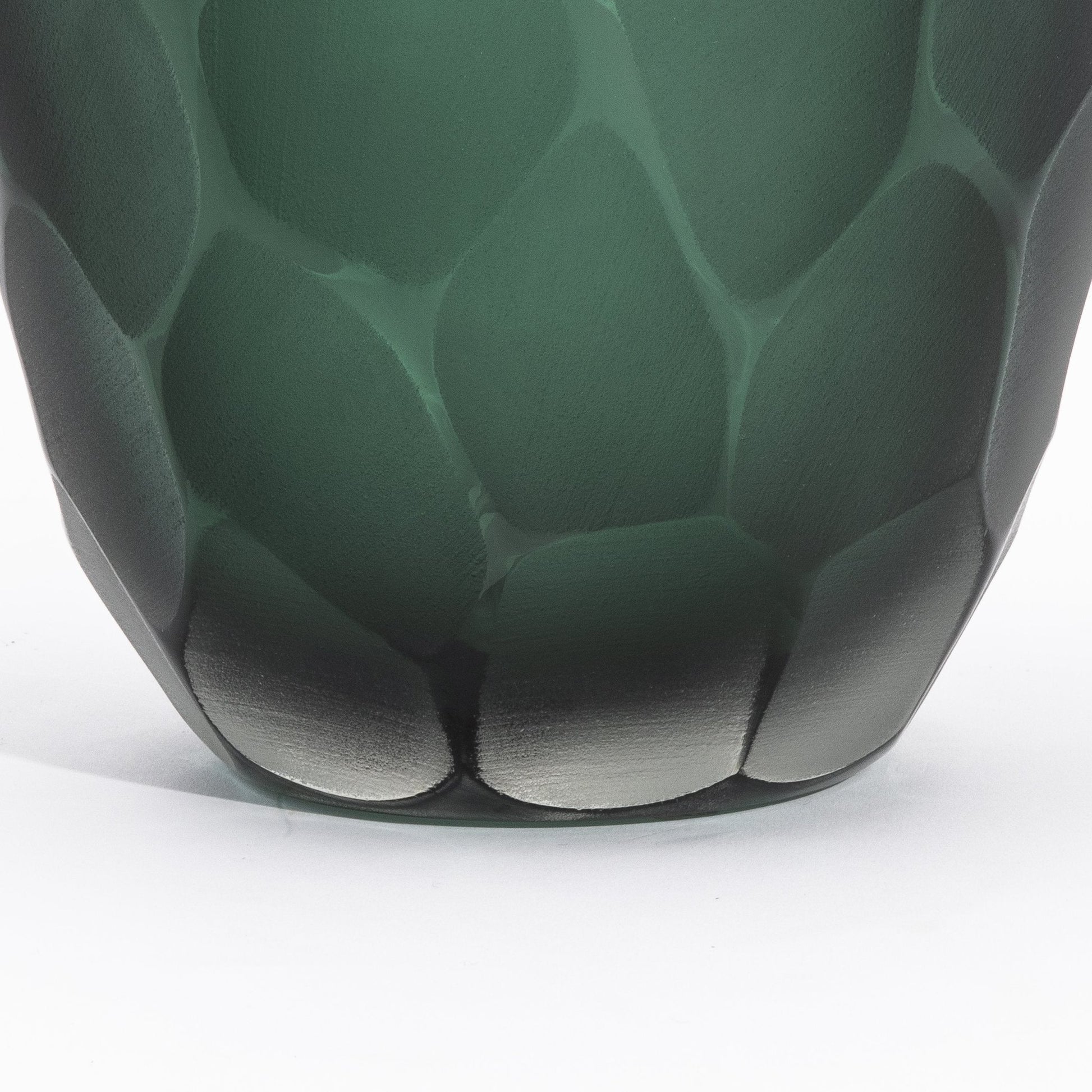 {{ product_title }} by {{ vendor }} – luxury {{ product_type }} at MOGUL