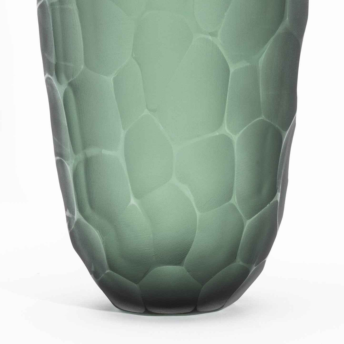 {{ product_title }} by {{ vendor }} – luxury {{ product_type }} at MOGUL