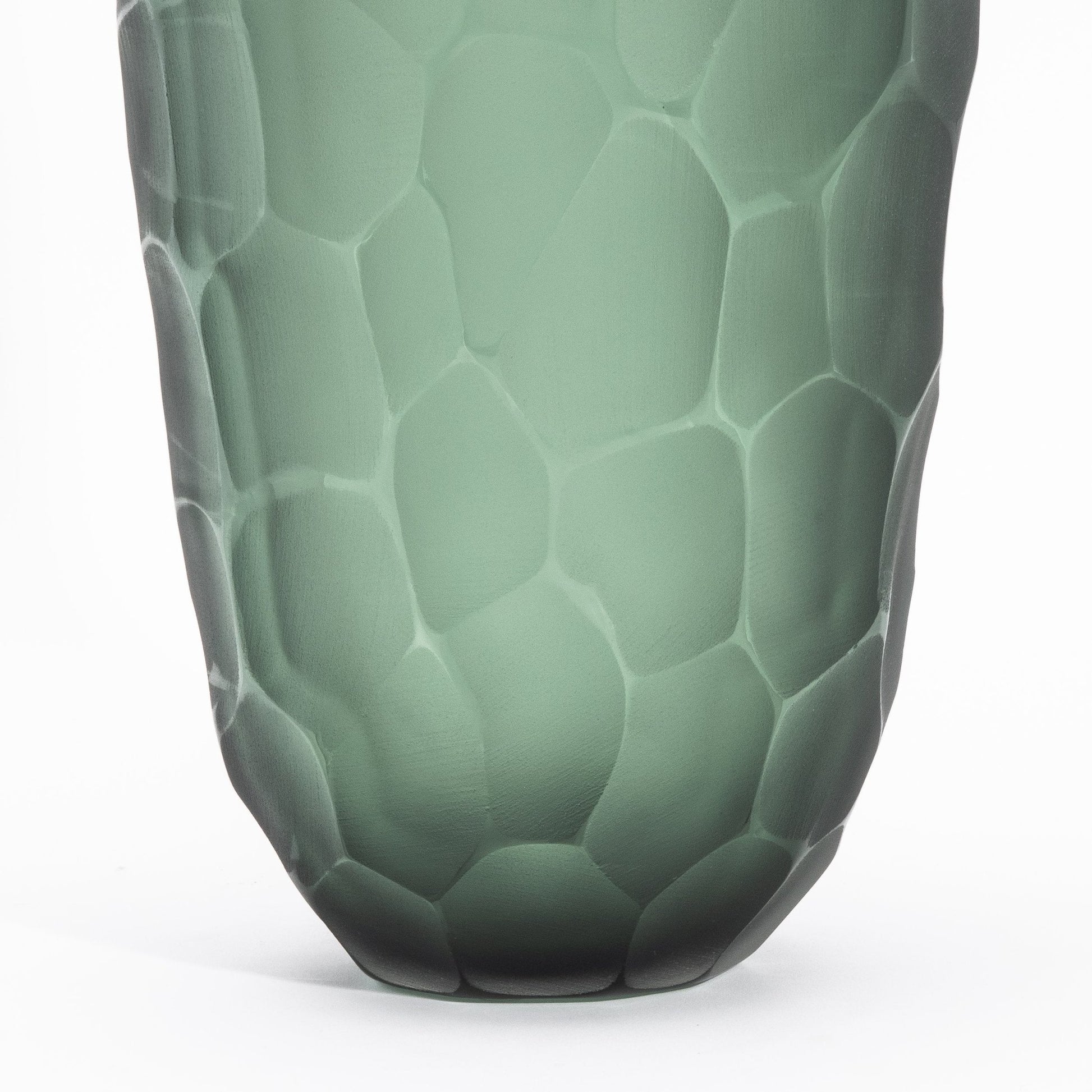 {{ product_title }} by {{ vendor }} – luxury {{ product_type }} at MOGUL