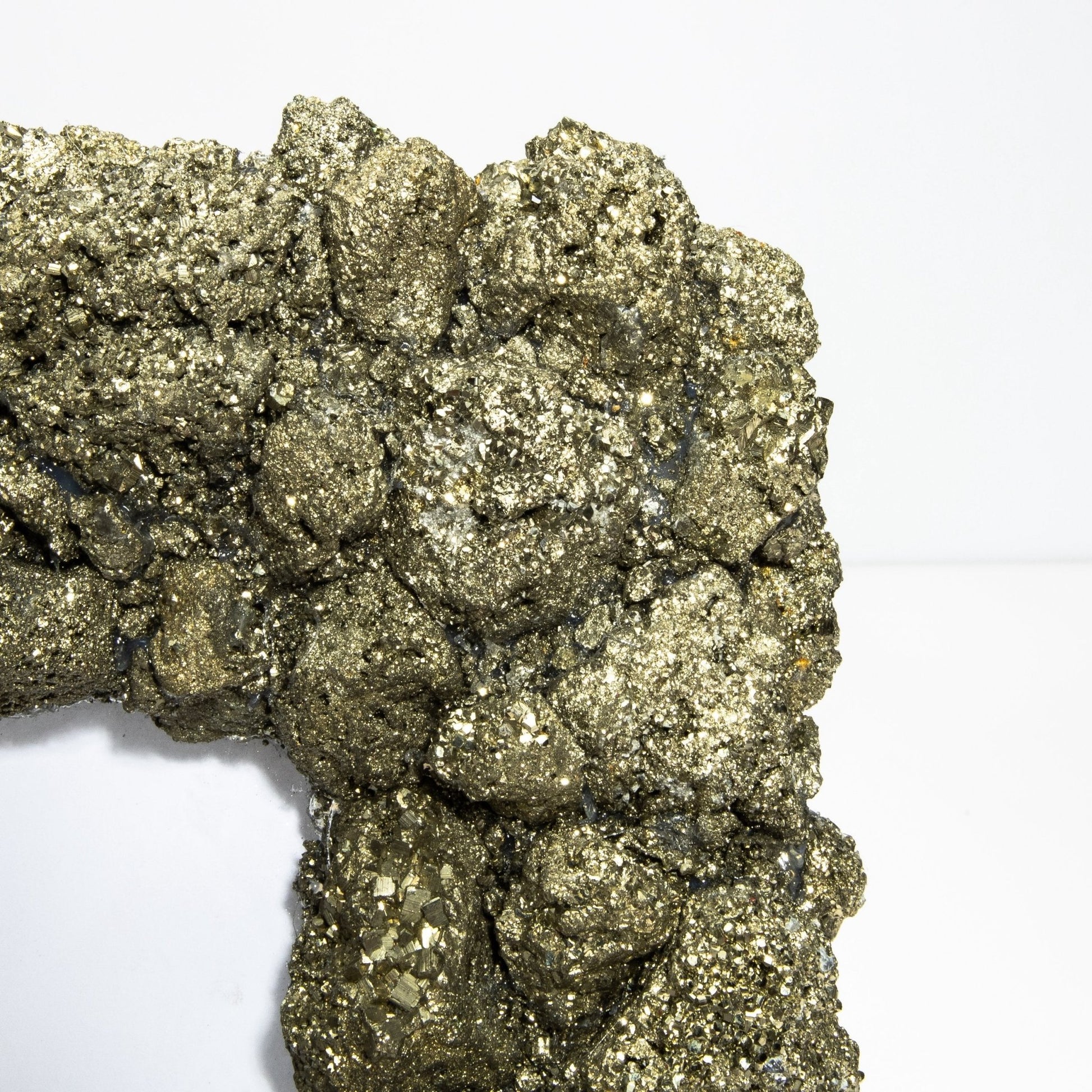 {{ product_title }} by {{ vendor }} – luxury {{ product_type }} at MOGUL