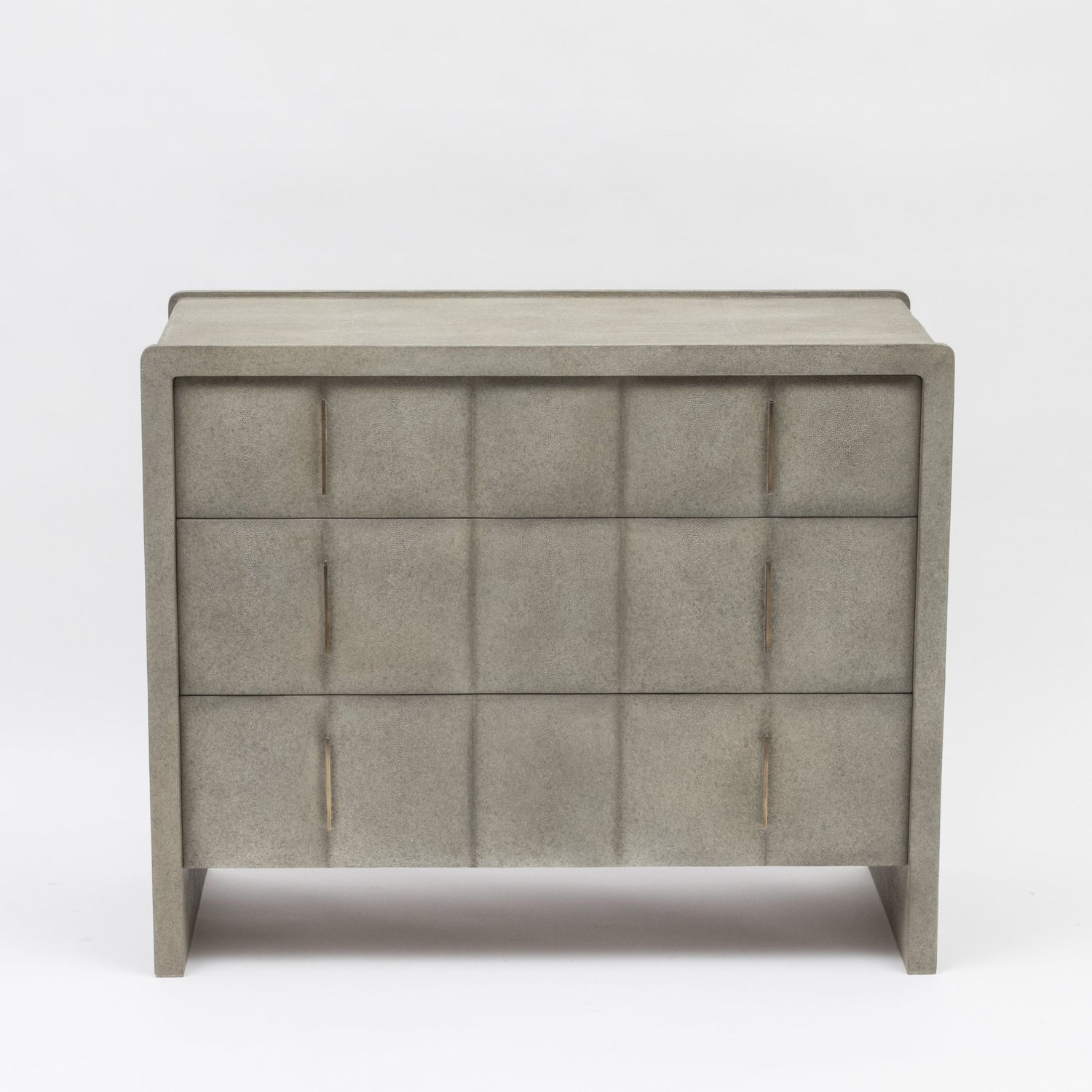 {{ product_title }} by {{ vendor }} – luxury {{ product_type }} at MOGUL