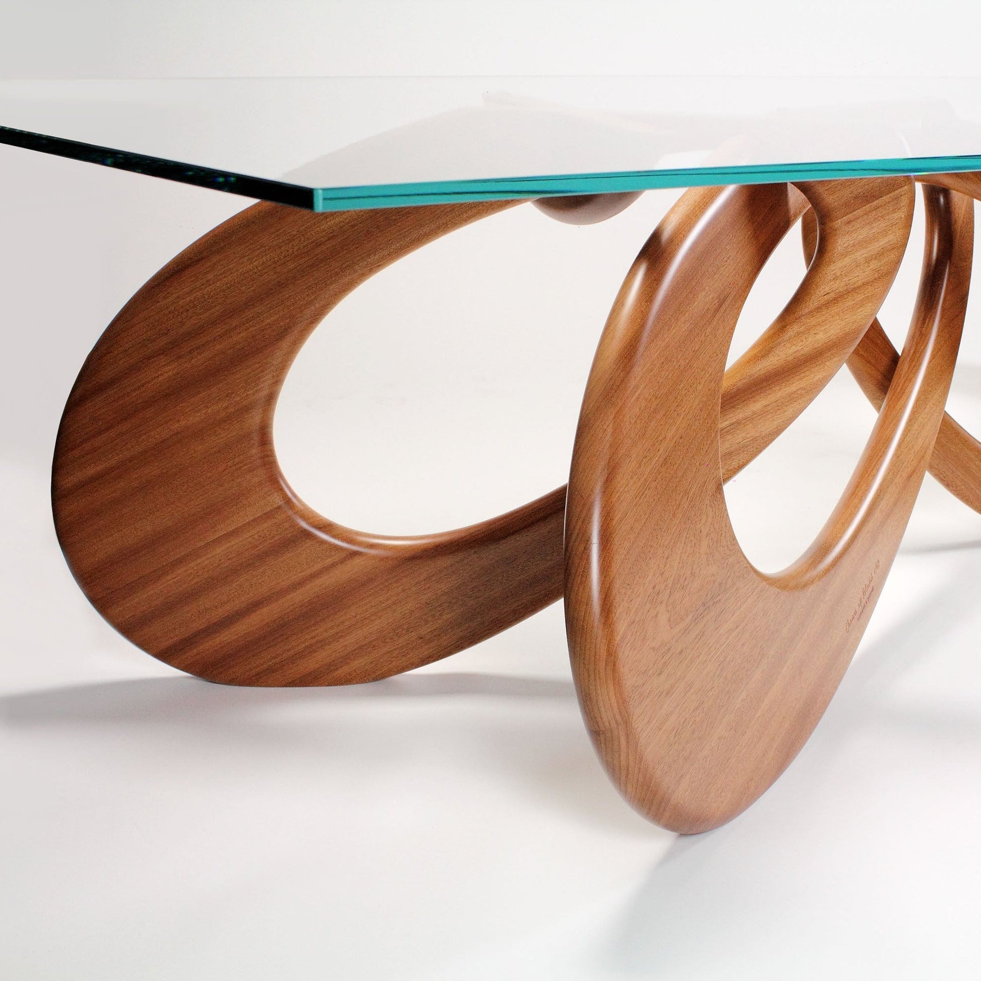 {{ product_title }} by {{ vendor }} – luxury {{ product_type }} at MOGUL