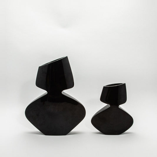 Sculptural Vase in Black Shell by R&Y Augousti